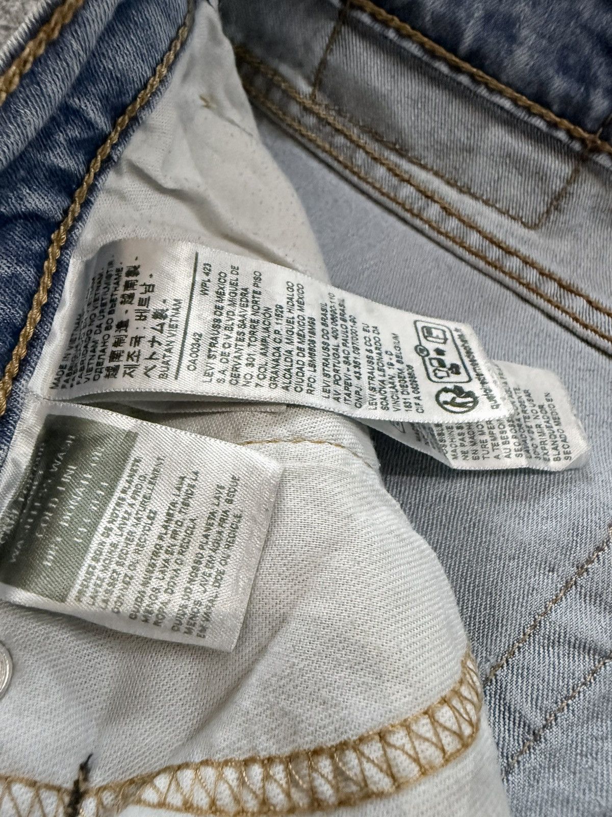 Levi's Made & Crafted Y2K Levis 502 Faded Wash Tappered Leg Denim Jeans Archive Size US 34 / EU 50 - 19 Thumbnail
