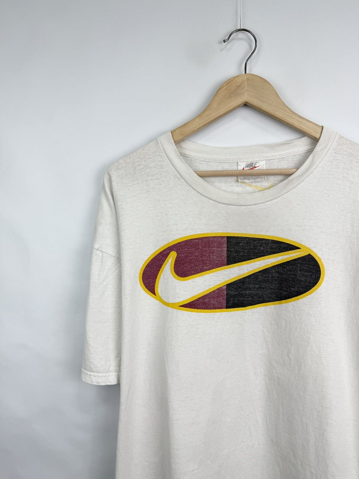 Nike × Vintage 🇺🇸 Vintage 90s Nike Made in USA Y2K T-Shirt Rare Retro Hype Size US XL / EU 56 / 4 - 2 Thumbnail