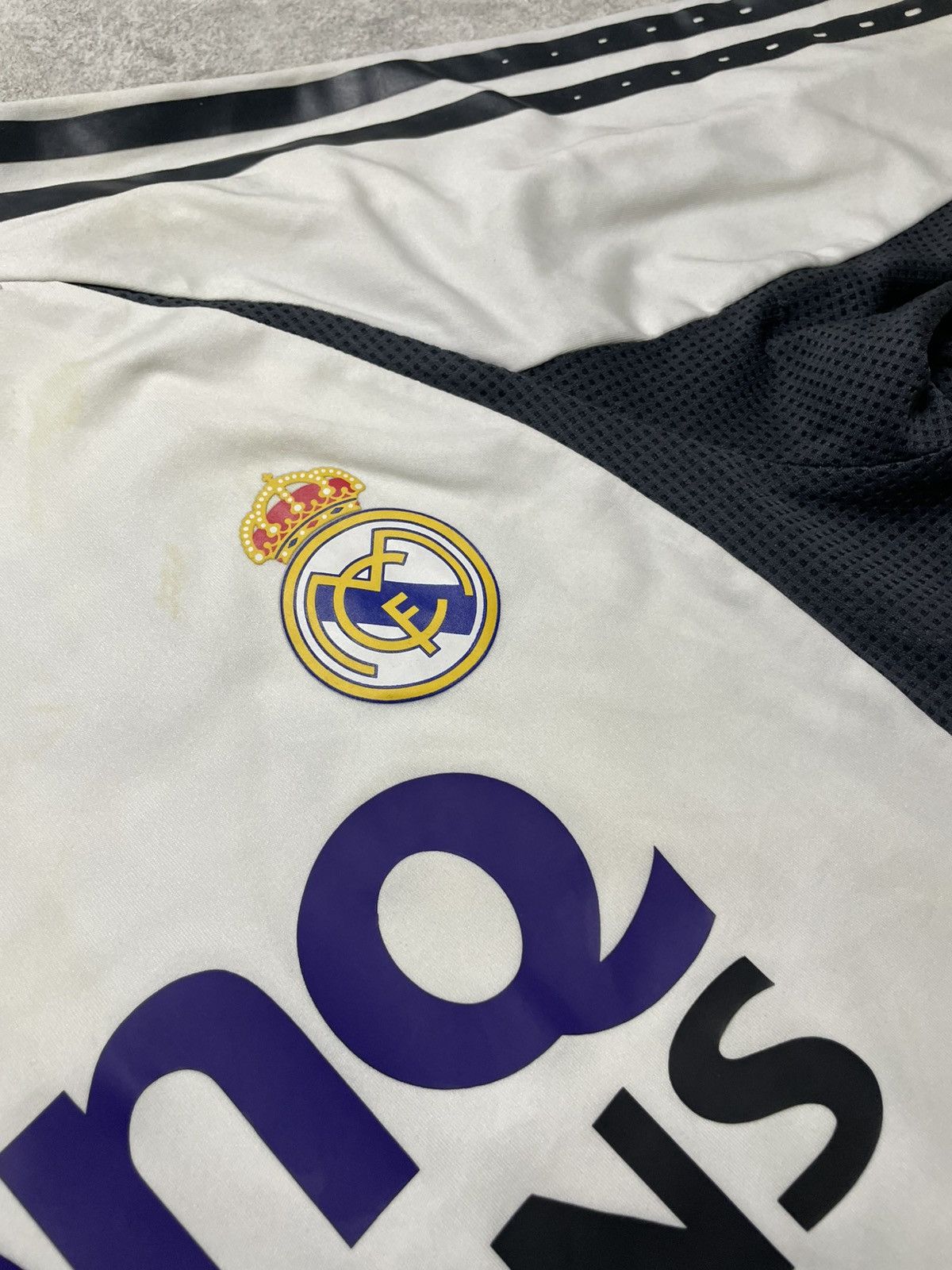 Adidas Real Madrid 2006-2007 home jersey soccer Adidas Size US L / EU 52-54 / 3 - 18 Thumbnail