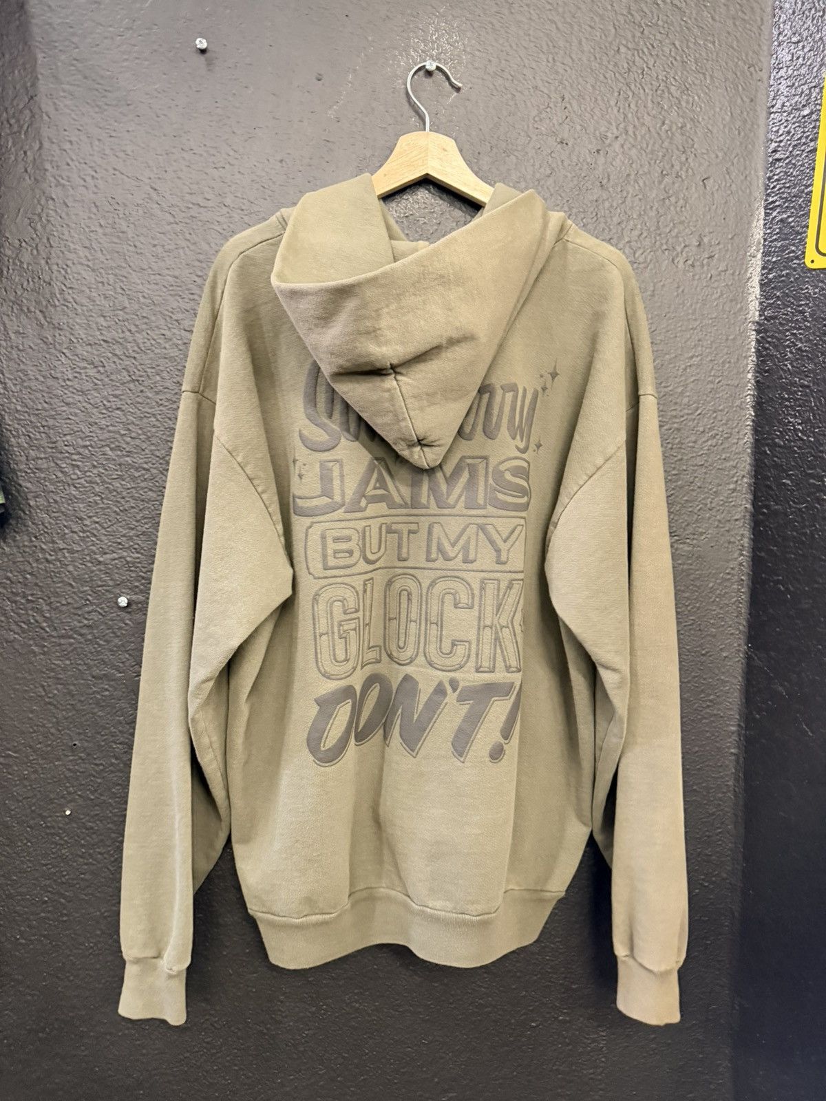 Strawberry Strawberry hoodie Size US XL / EU 56 / 4 - 1 Thumbnail