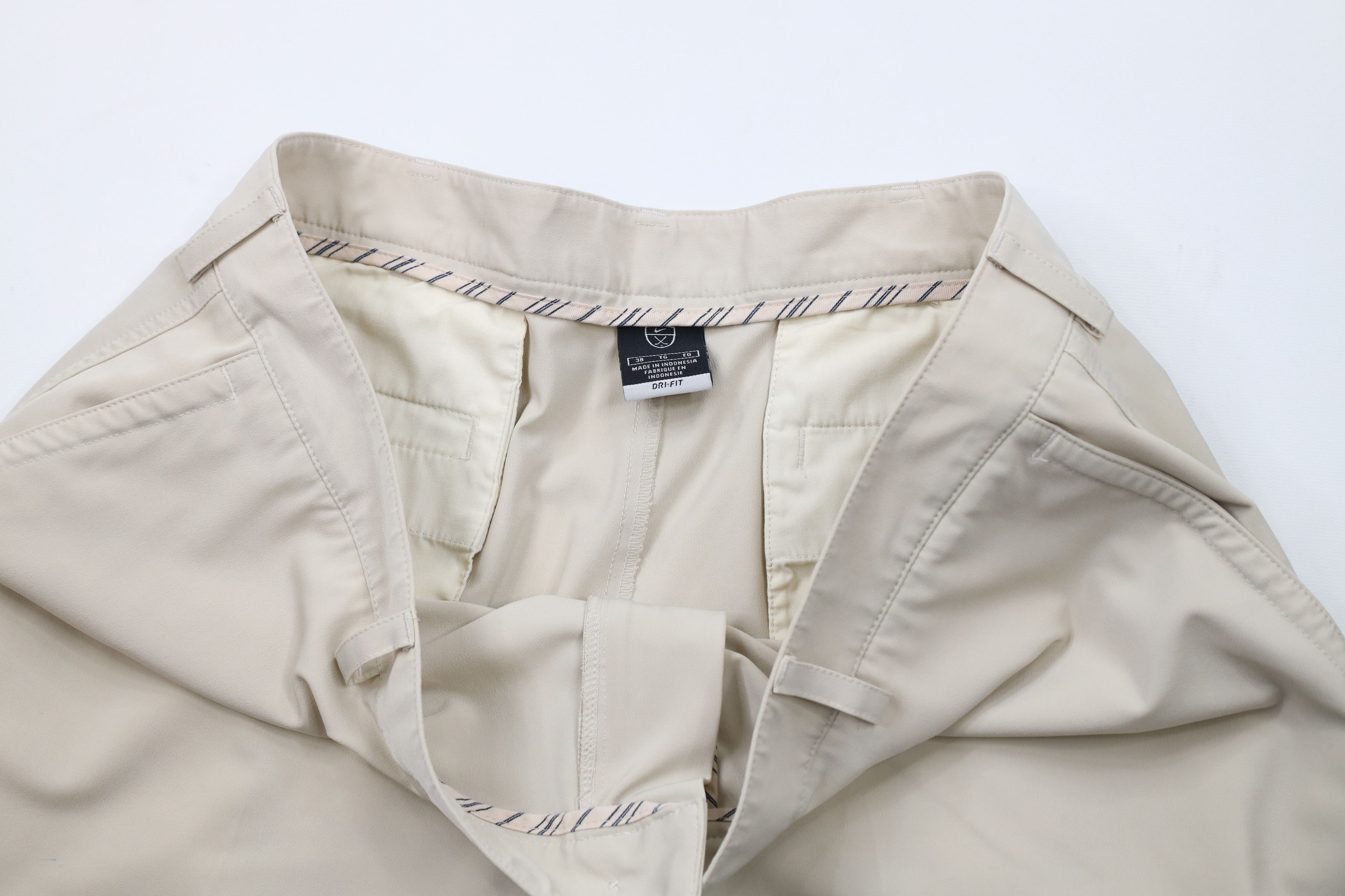 Nike × Vintage Vintage Nike Golf Mini Swoosh Tech Flat Front Chino Shorts Size US 38 / EU 54 - 7 Thumbnail