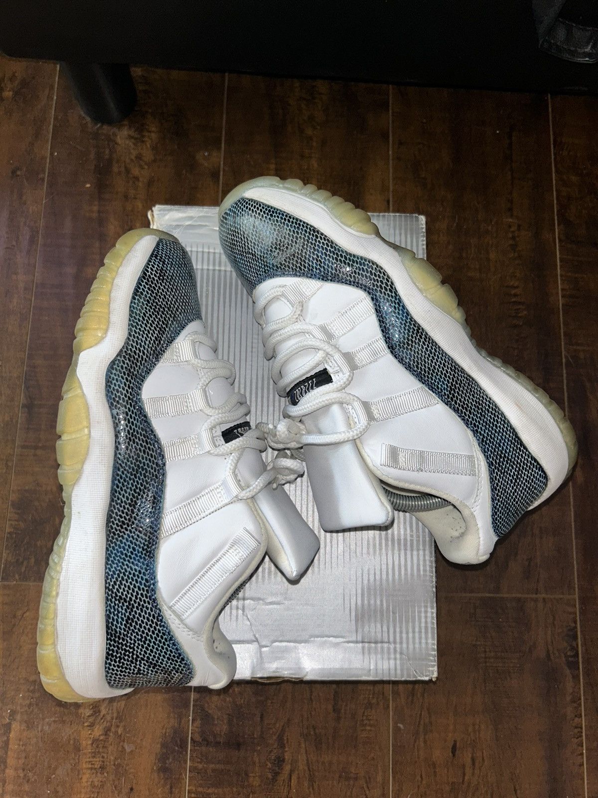 Jordan Brand 2001 low Jordan 11 navy snake skin Size US 8 / EU 41 - 5 Thumbnail