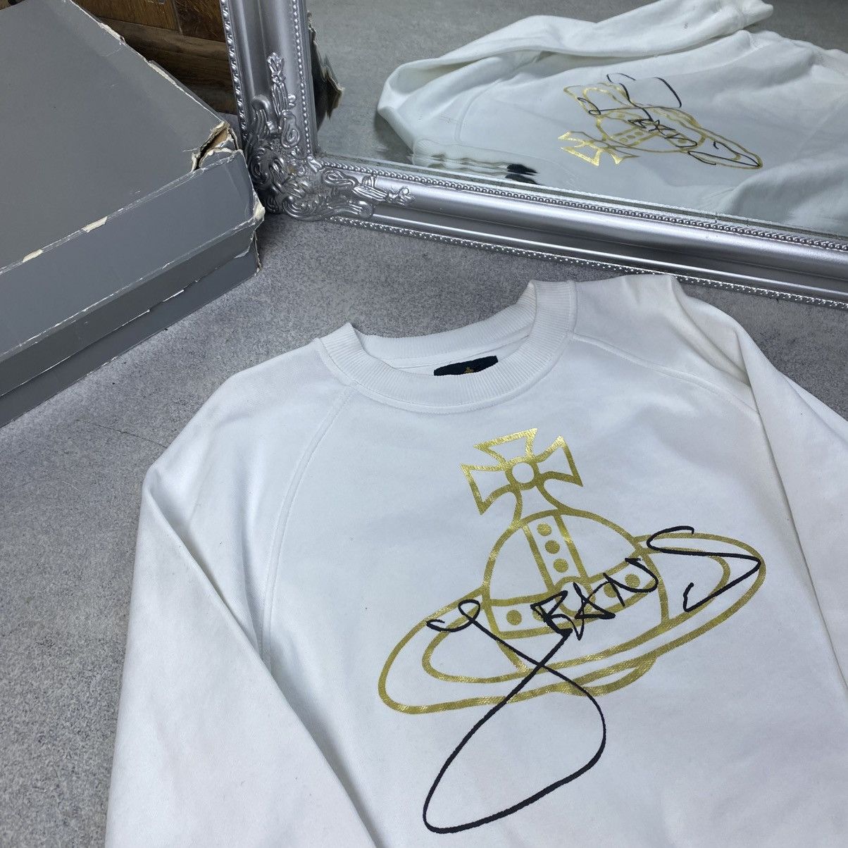 Vivienne Westwood Vintage Vivienne Westwood Big Logo Sweatshirt Y2K Size US XS / EU 42 / 0 - 3 Thumbnail