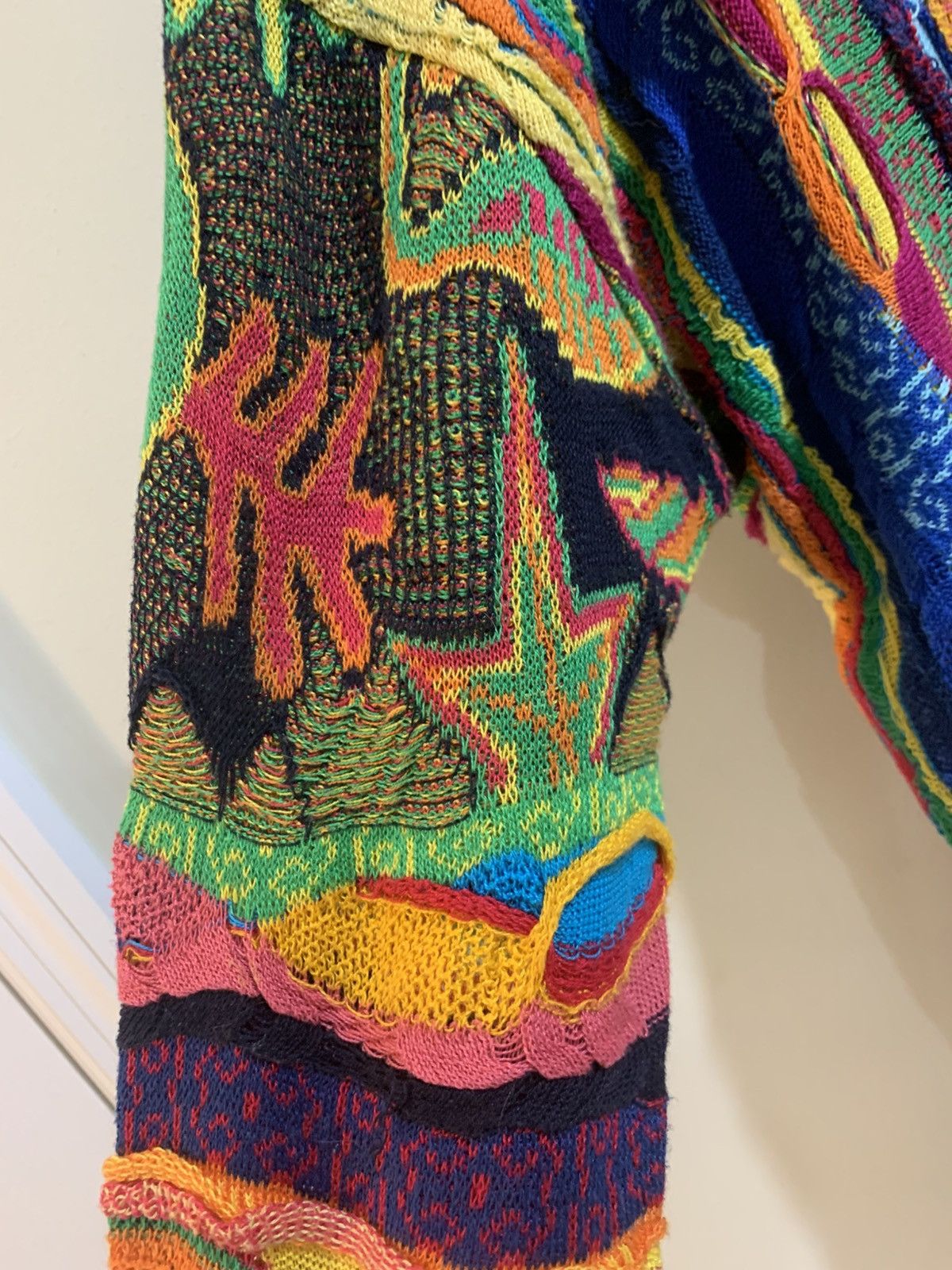 Coogi Tropical Fish Birds Flowers Coogi Sweater Large Size US L / EU 52-54 / 3 - 12 Thumbnail