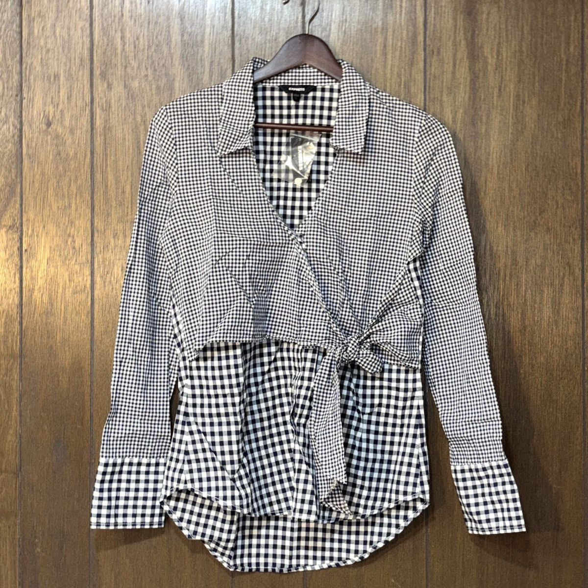Express Express Gingham Wrap Top Womens XS NWT Black White Check Size XS / US 0-2 / IT 36-38 - 1 Thumbnail