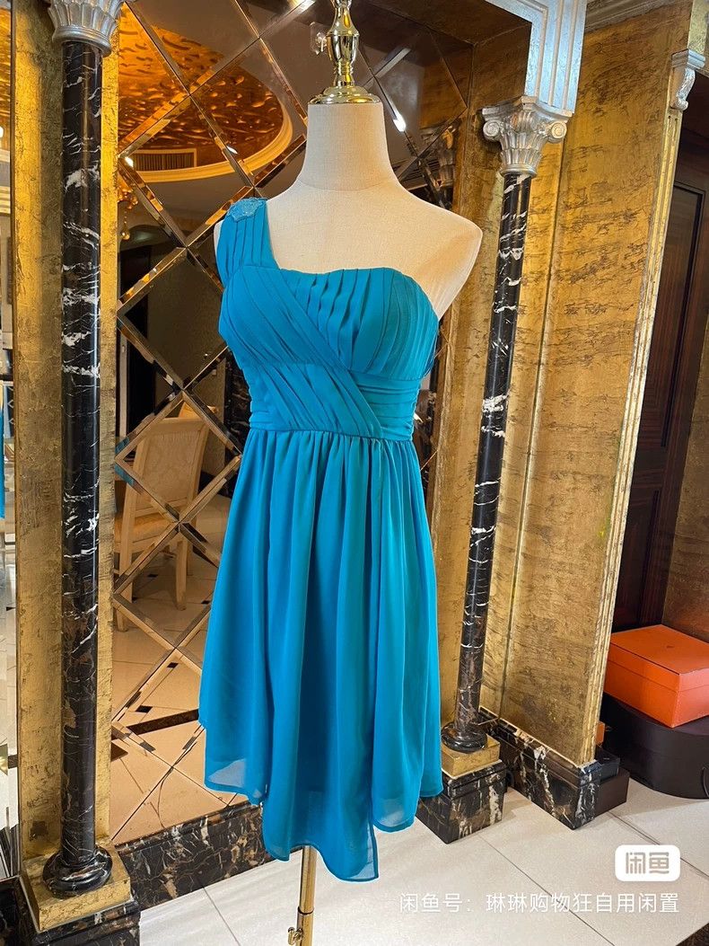 Versace Versace Asymmetrical one-shoulder Medusa dress dress Size M / US 6-8 / IT 42-44 - 3 Thumbnail