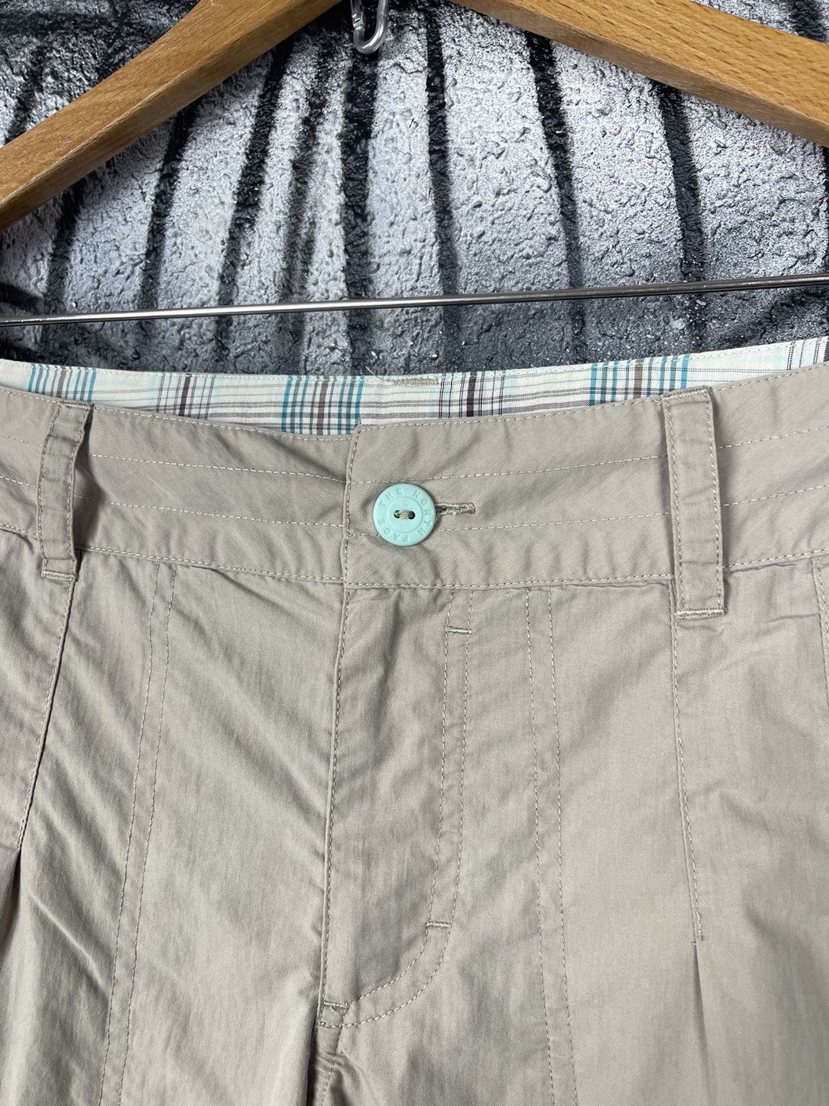 The North Face The North Face Casual Beige Women’s Shorts Size 10 Size 32" / US 10 / IT 46 - 5 Thumbnail