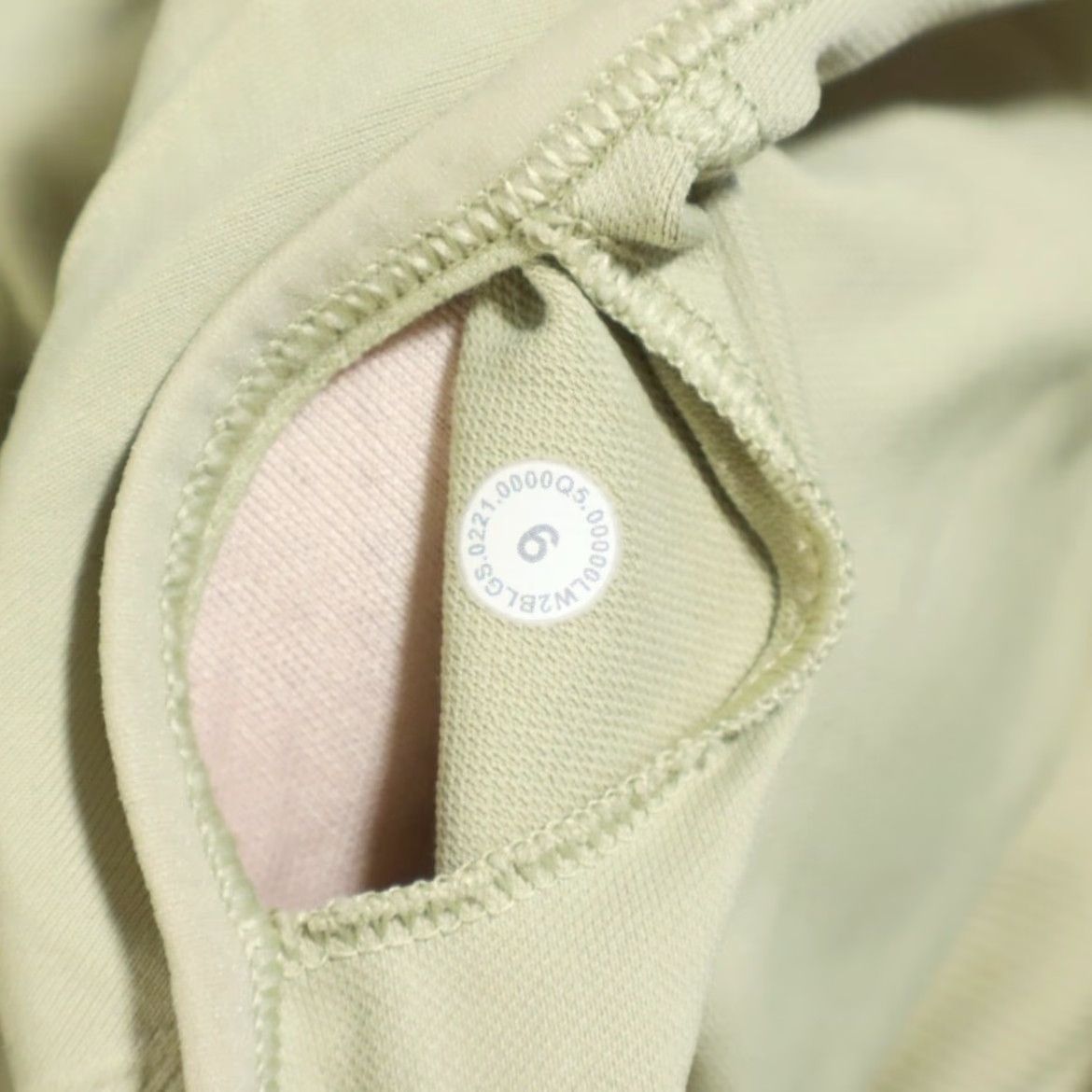 Lululemon VINTAGE Lululemon Ebb to Train Bra Green Women's 6 Shirt Size ONE SIZE - 6 Thumbnail