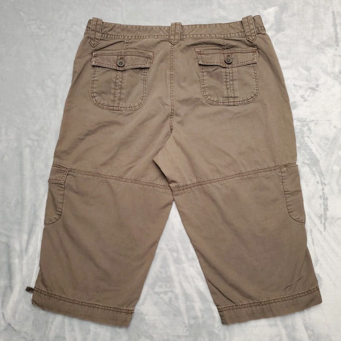 Eddie Bauer VINTAGE Eddie Bauer Pants Women 16 Green Cargo Capri Flat Front Lightweight Outdoor Gorp Size 38" / US 16 / IT 52 - 5 Thumbnail
