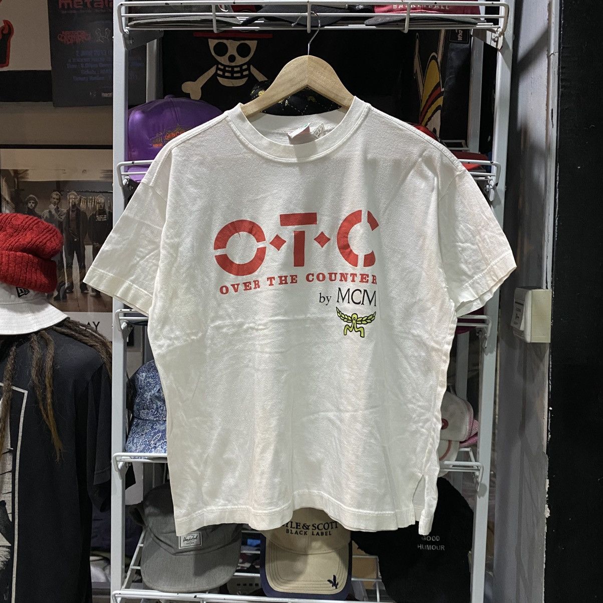 MCM Vintage MCM OTC White T shirt Large Boxy Size US L / EU 52-54 / 3 - 1 Thumbnail