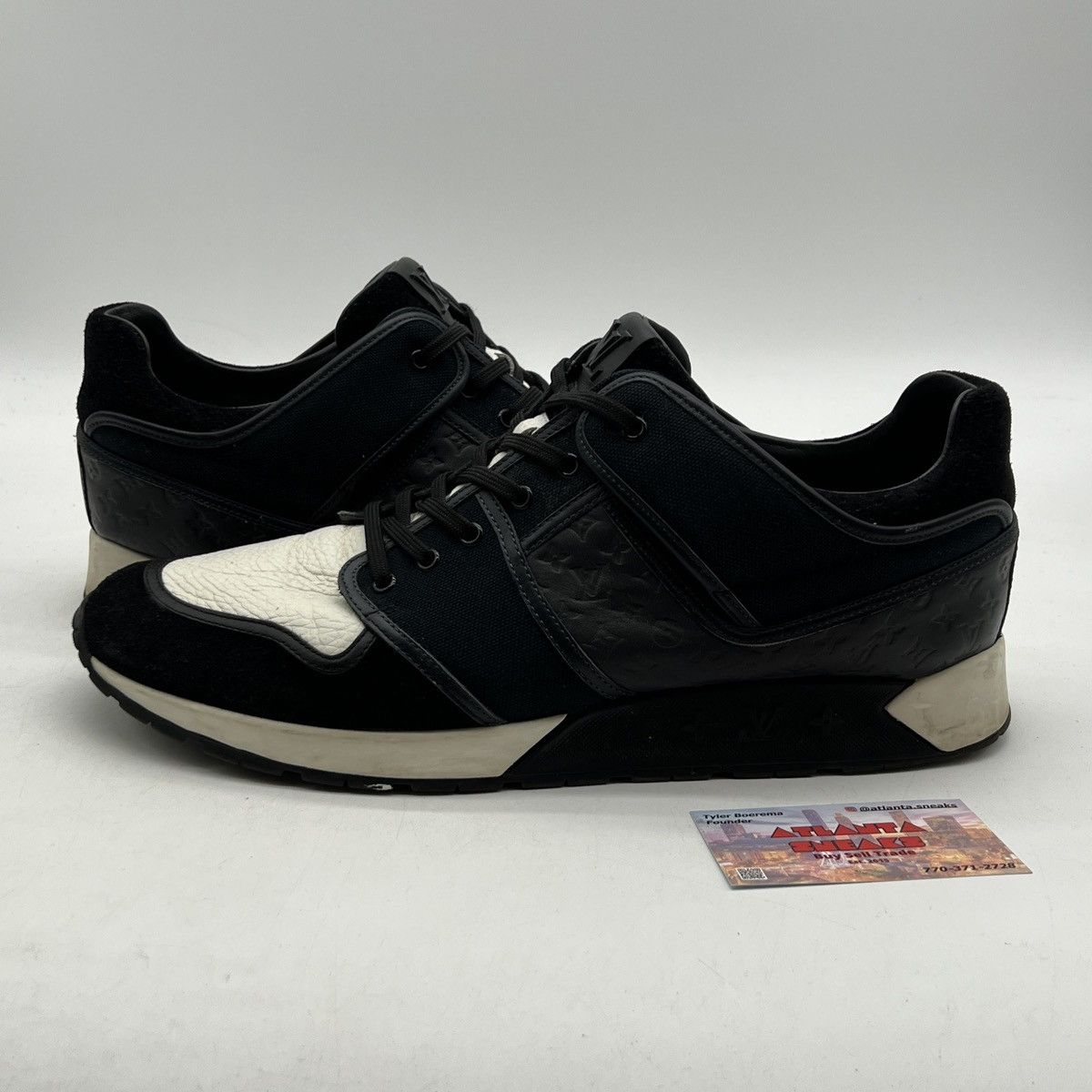 Louis Vuitton LOUIS VUITTON LOW TOP SNEAKER MONOGRAM Size US 13 / EU 46 - 1 Thumbnail