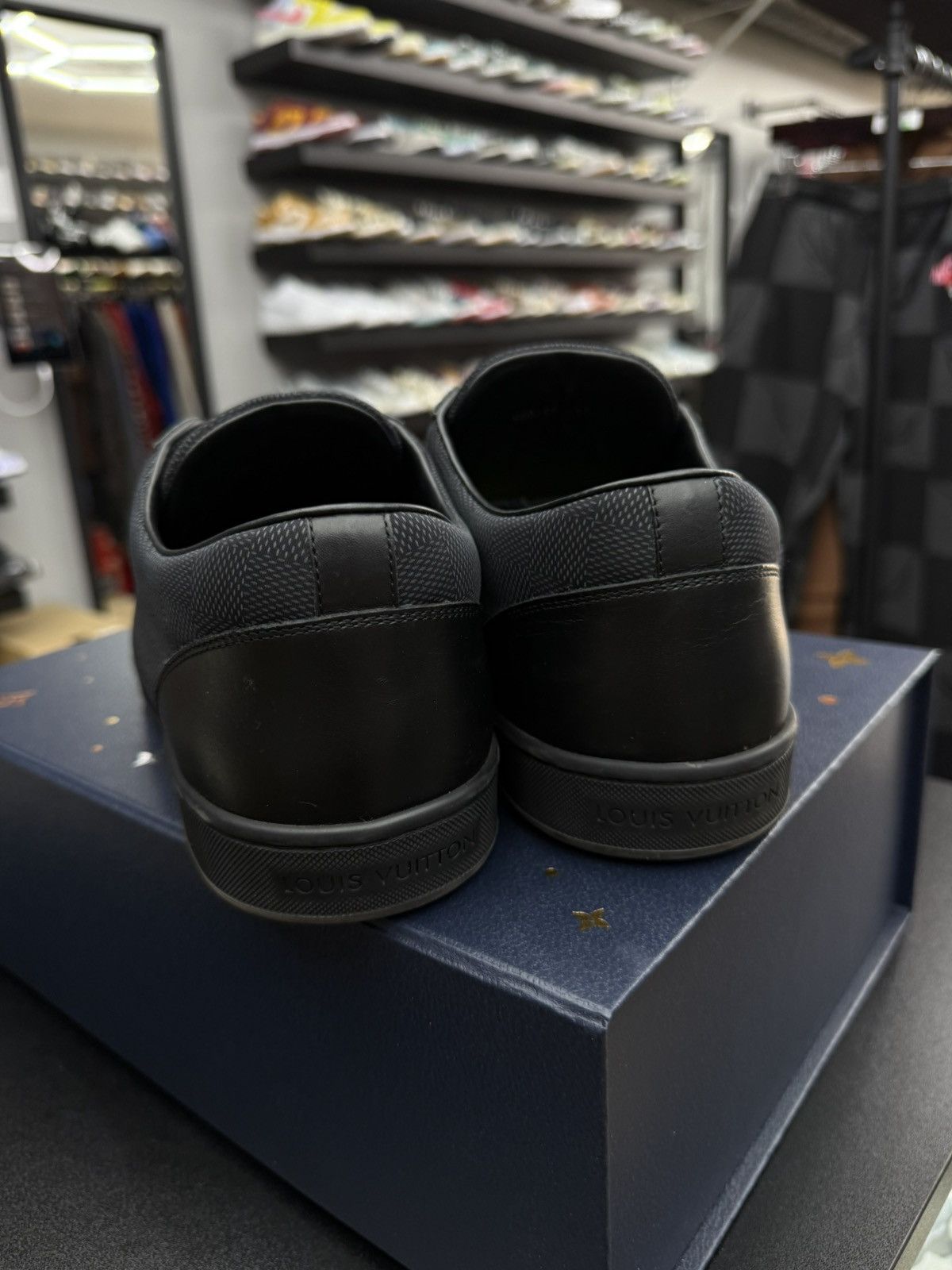 Louis Vuitton Louis Vuitton Black Monogram Sneakers Size 10UK/11US Size US 11 / EU 44 - 10 Thumbnail