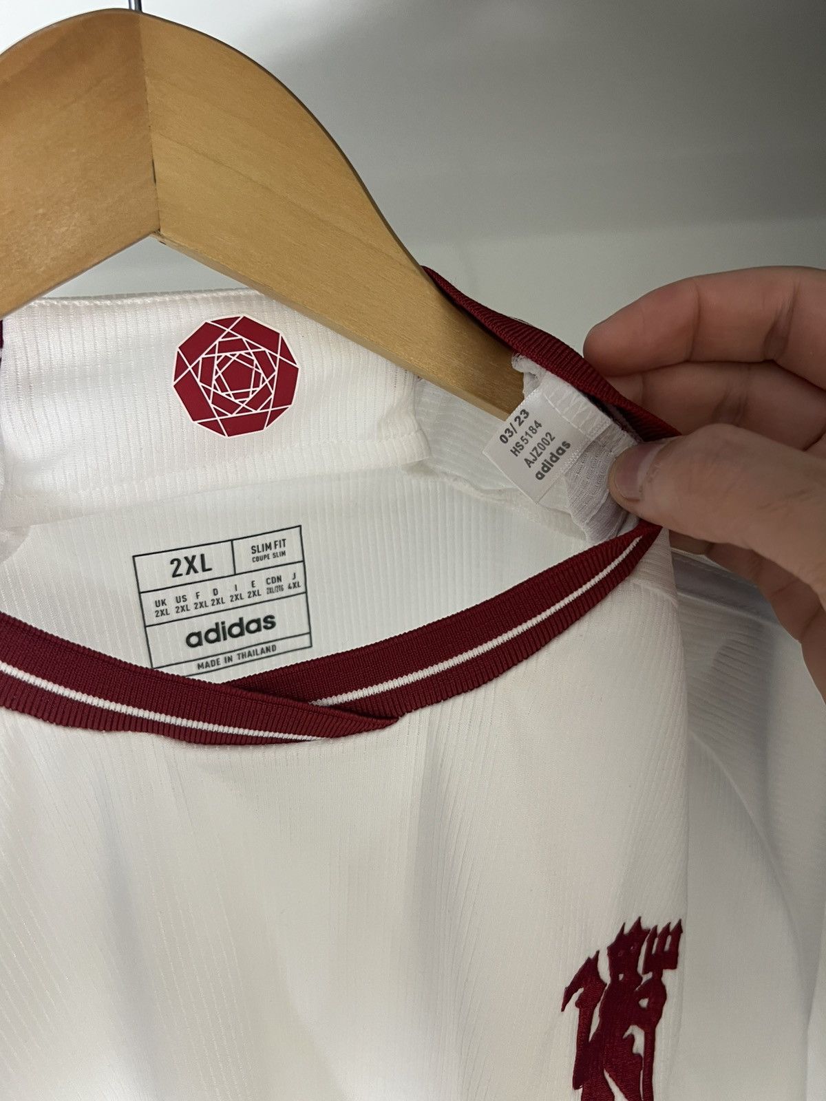 Vintage VERY RARE ADIDAS FC MANCHESTER UNITED ENGLAND SOCCER JERSEY Size US XXL / EU 58 / 5 - 9 Thumbnail