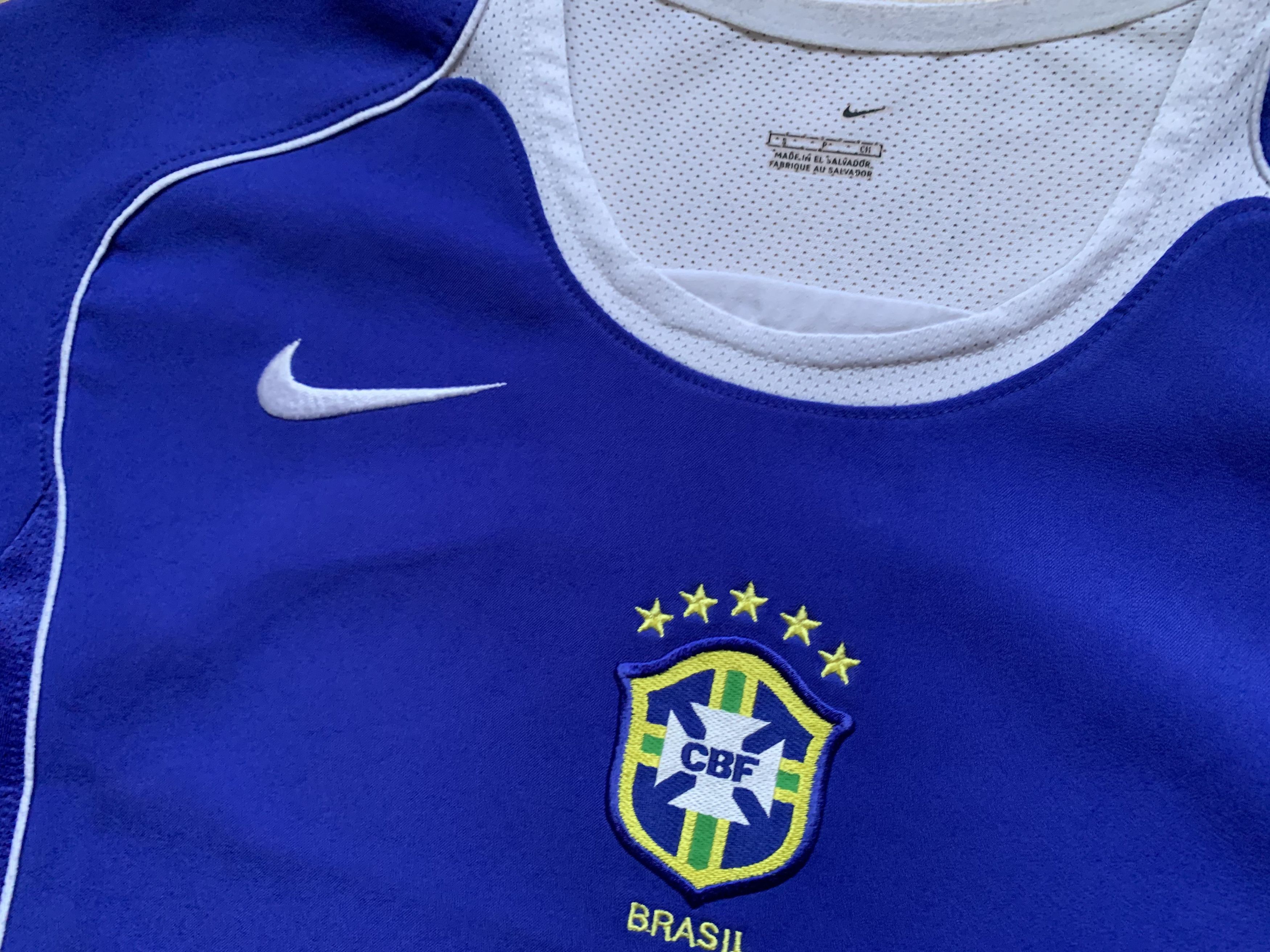 Nike × Vintage Kids Vintage Nike Brazil Away Shirt 2004-2006 Size US XXS / EU 40 - 5 Thumbnail