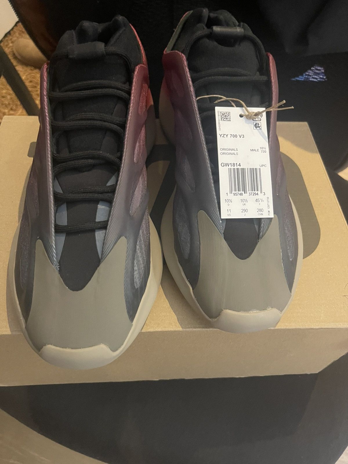 Yeezy Yeezy 700 Size US 11 / EU 44 - 1 Thumbnail