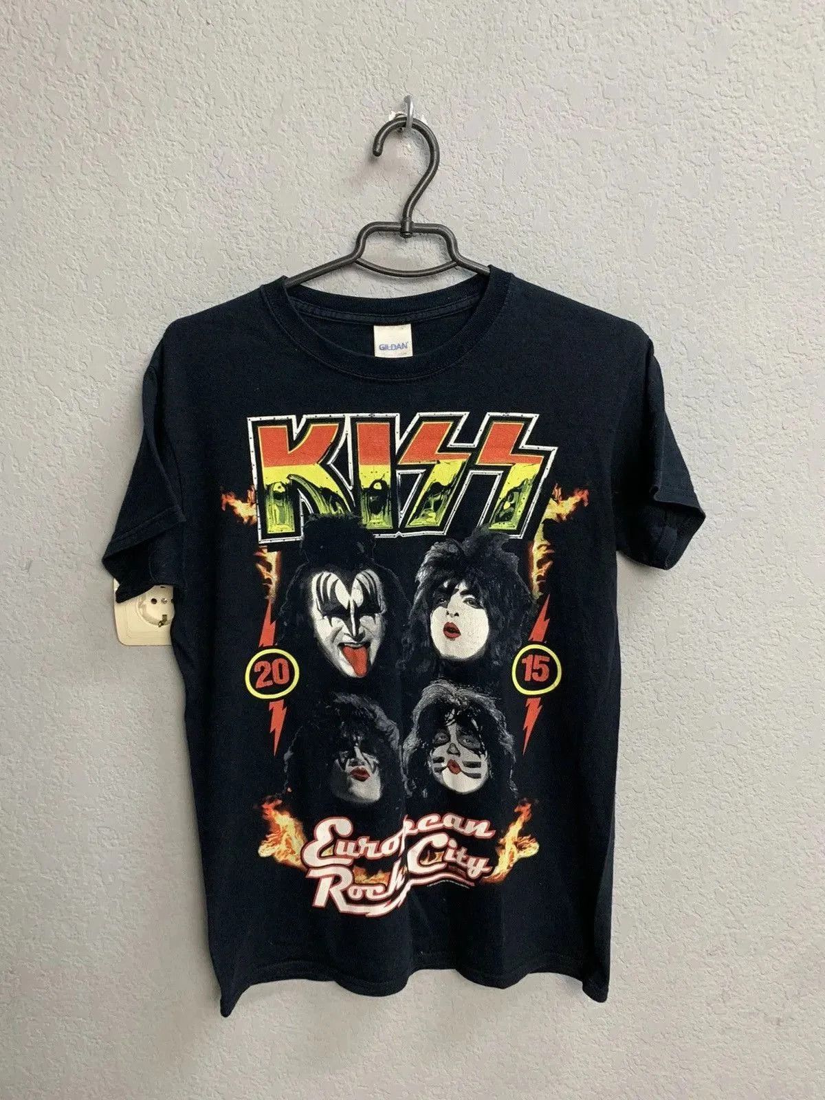 KISS × Vintage Vintage Kiss rock tee tour 2015 size S European Rock city Size US S / EU 44-46 / 1 - 1 Thumbnail