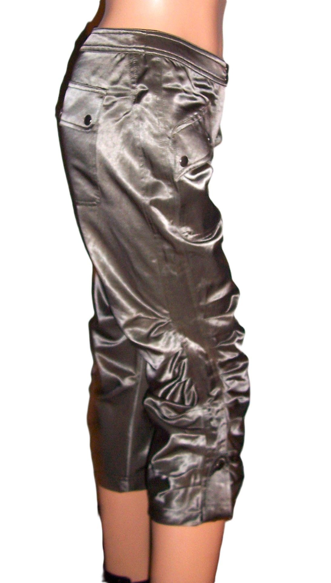 Bebe Bebe Khaki Green Shiny Capri Pants 4 Size 26" / US 2 / IT 38 - 6 Thumbnail