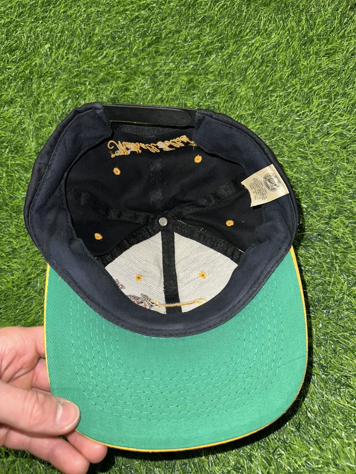 Vintage × Warner Bros Vintage Looney Tunes Hat Taz Tasmanian Devil Buffaloes Hat Size ONE SIZE - 5 Thumbnail