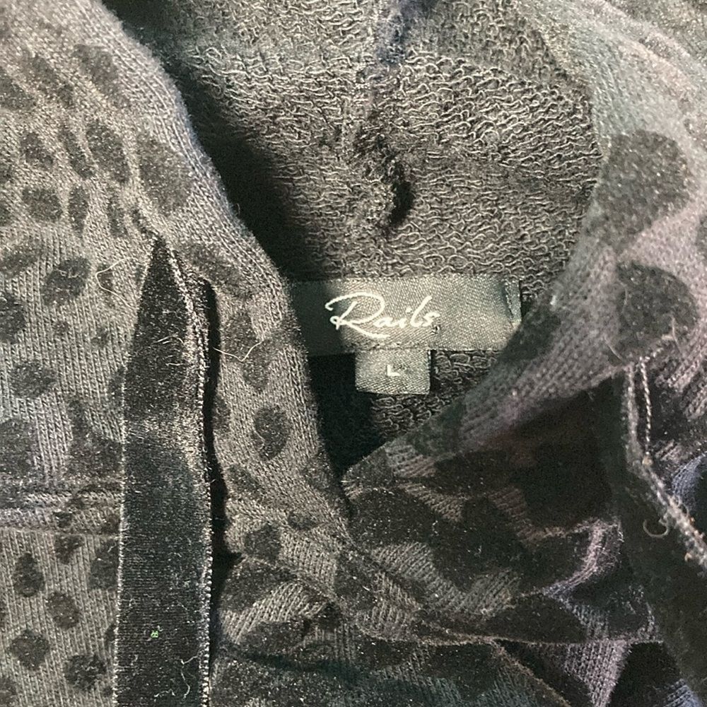 Rails Rails Nico Black Flocked Cobra Hoodie Womens Size L Pullover Size L / US 10 / IT 46 - 4 Thumbnail