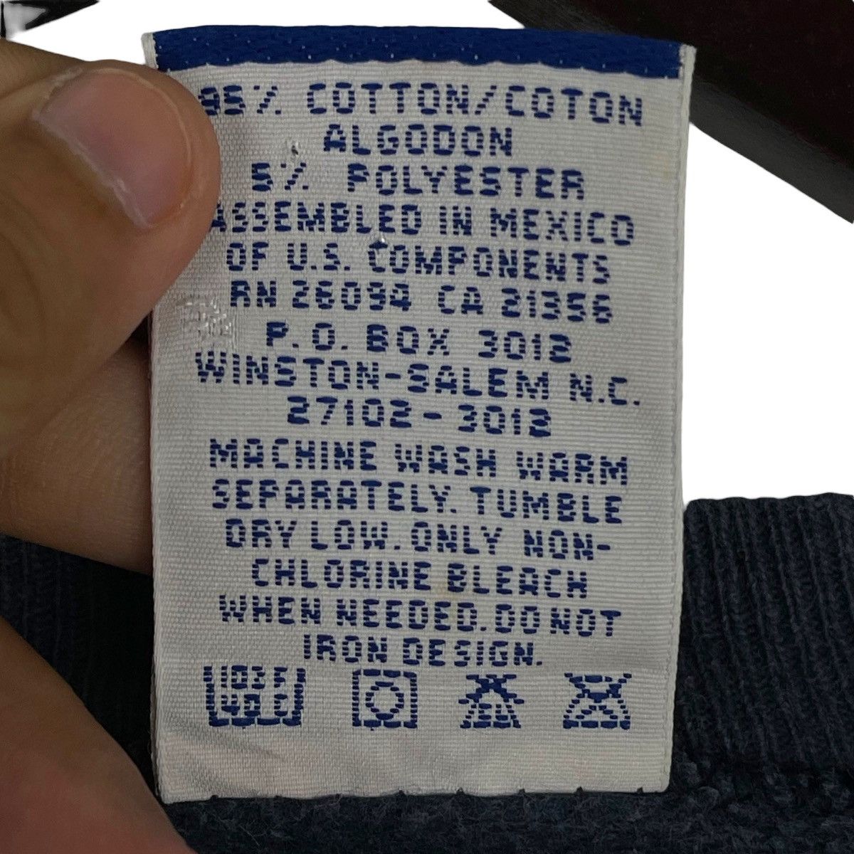 Champion × Vintage Vintage Champion Crewneck Sweatshirt Small Embroidered Logo Size US M / EU 48-50 / 2 - 7 Thumbnail