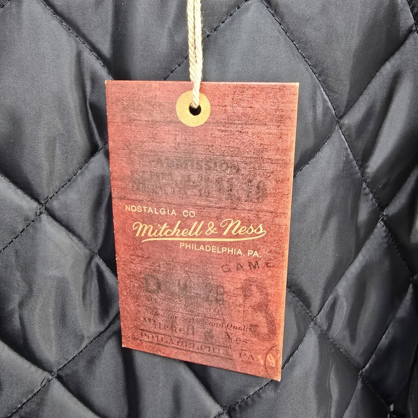 Mitchell & Ness Mitchell & Ness NBA Chicago Bulls 1998 Finals Jacket XL Size US XL / EU 56 / 4 - 12 Thumbnail