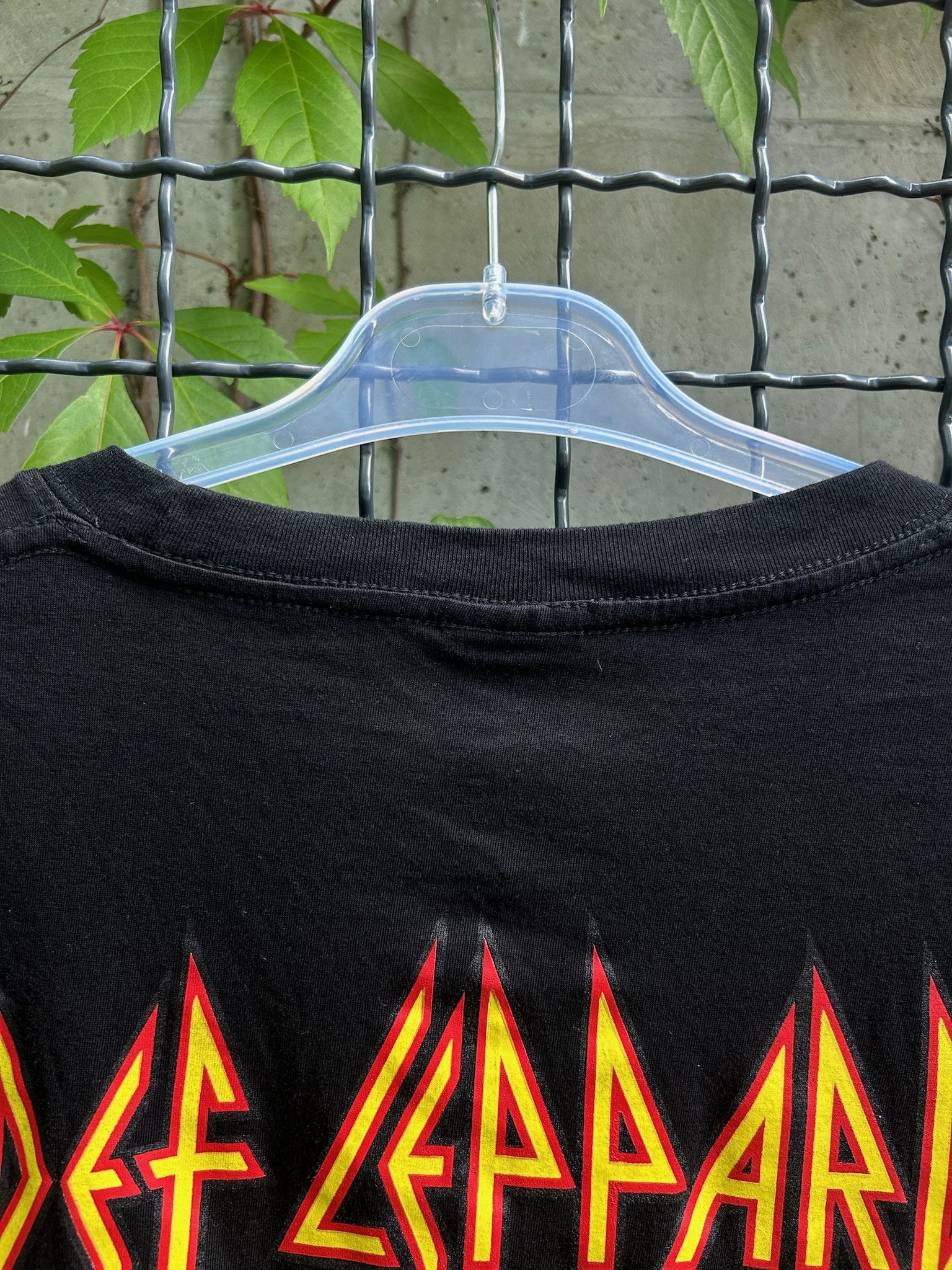 Band Tees Vintage 2018 Def Leppard Scorpions T-shirt Size US XL / EU 56 / 4 - 10 Thumbnail