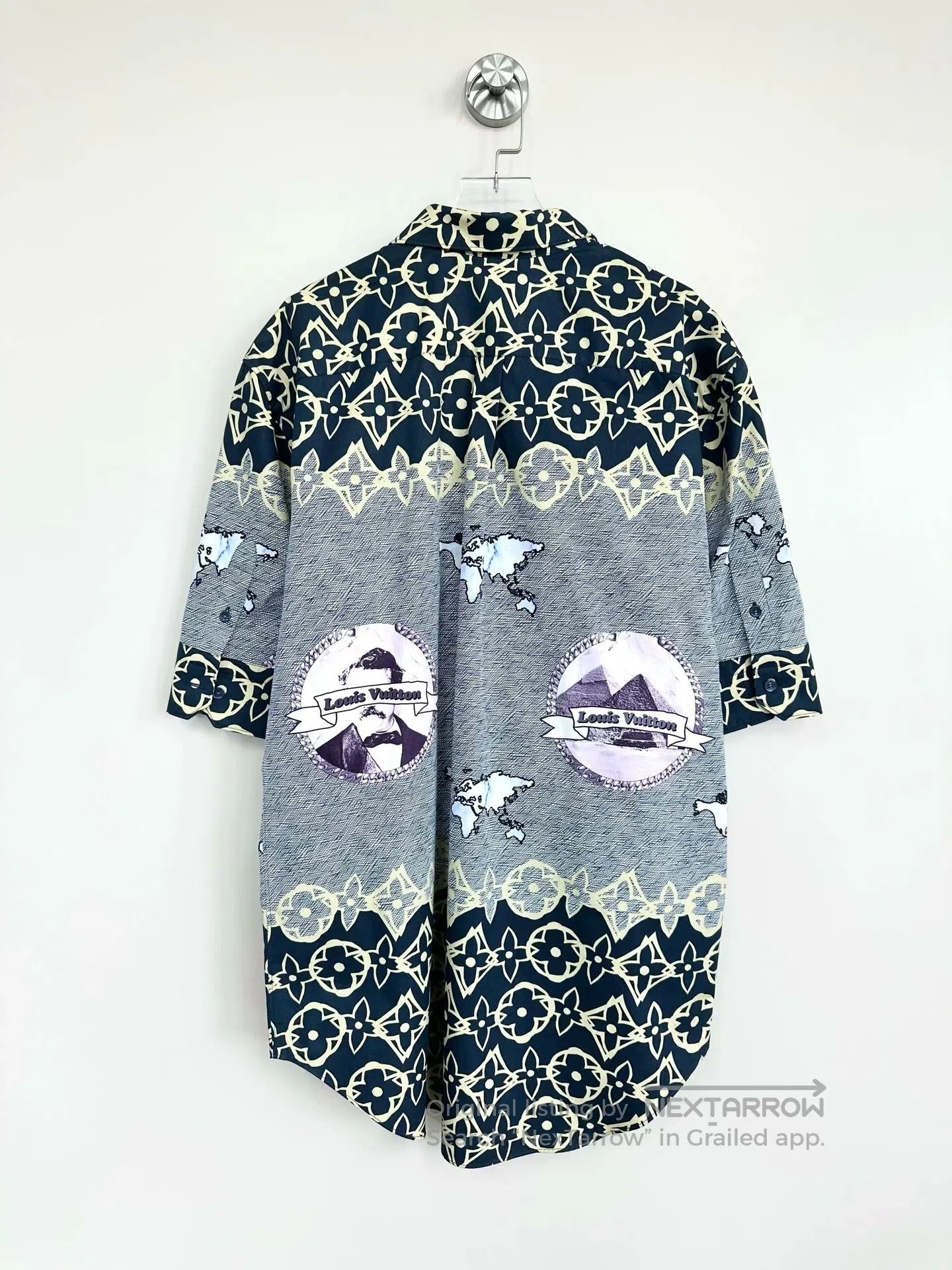 Louis Vuitton Louis Vuitton Contrast pyramid old logo print short sleeve Size US XL / EU 56 / 4 - 2 Thumbnail