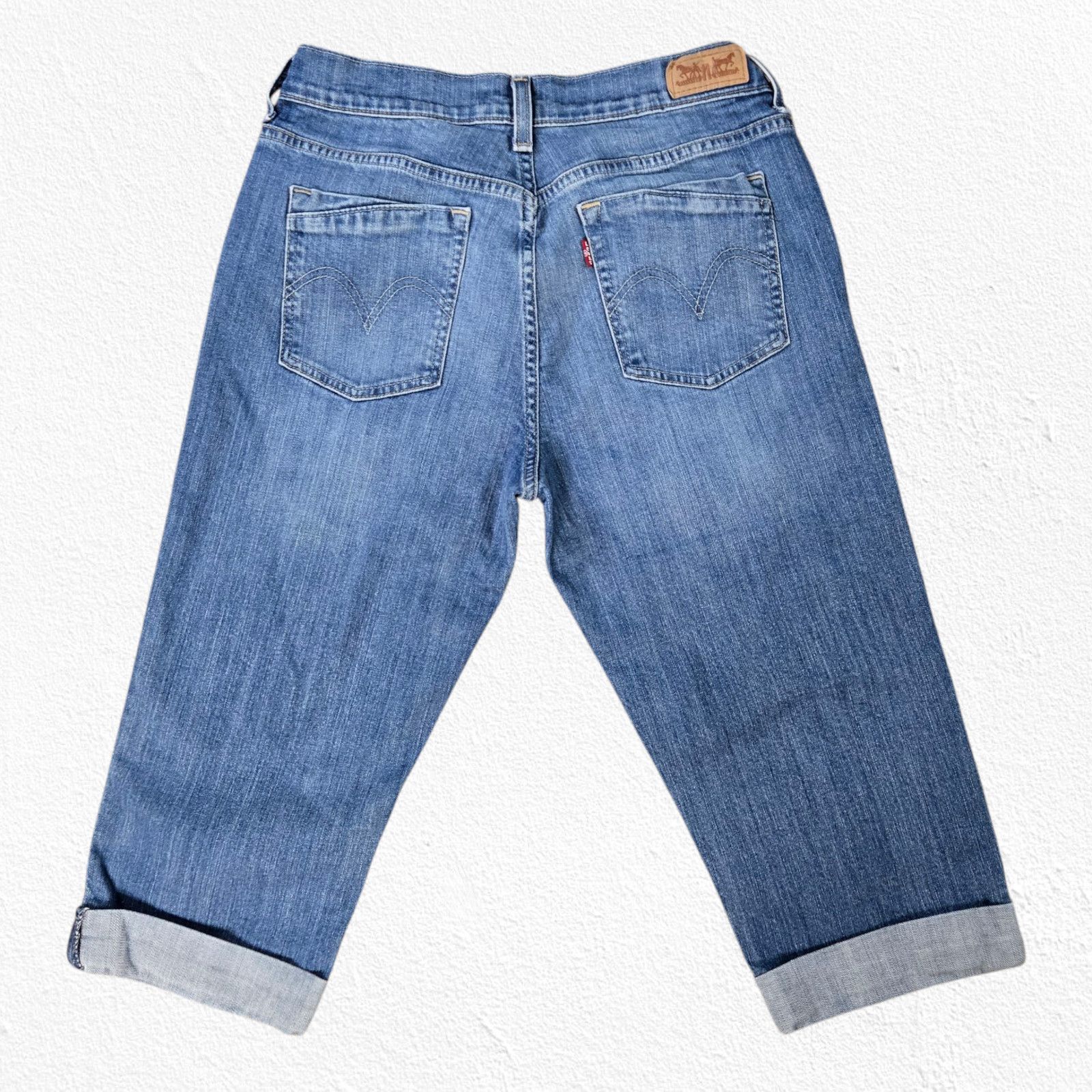 Levi's Levi's 517 Medium Wash Mid Rise Cropped Capri Jeans Size 8 Size 30" / US 8 / IT 44 - 8 Thumbnail
