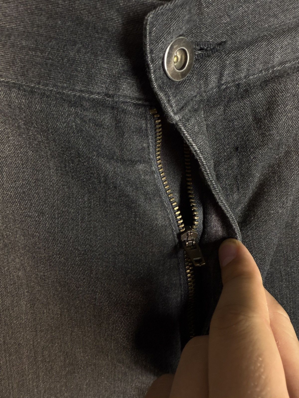 Yves Saint Laurent 36x32 YSL Casual Pants Grey YSL Jeans Size US 36 / EU 52 - 13 Thumbnail