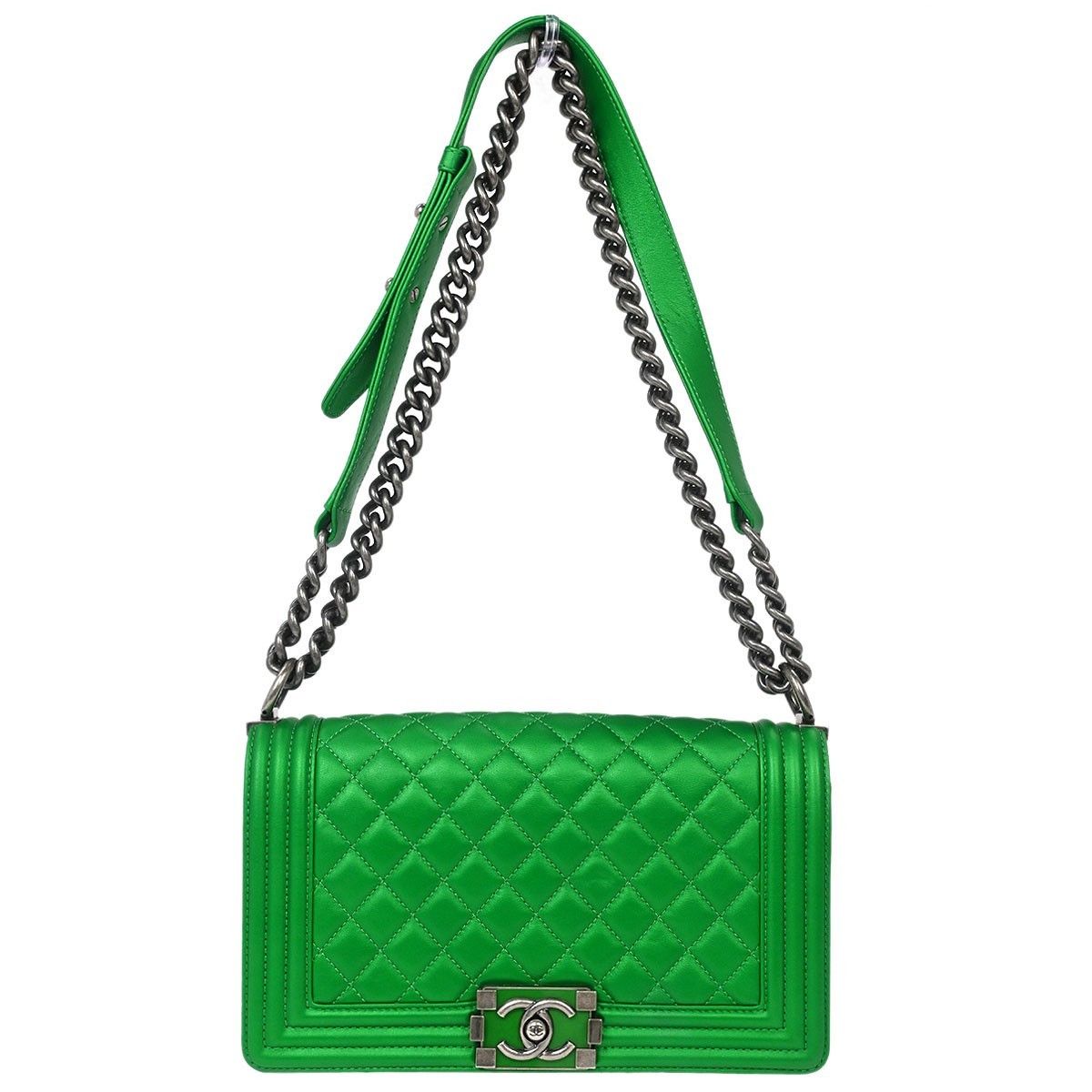 Chanel Chanel Boy Flap Bag Quilted Lambskin Size ONE SIZE - 1 Thumbnail