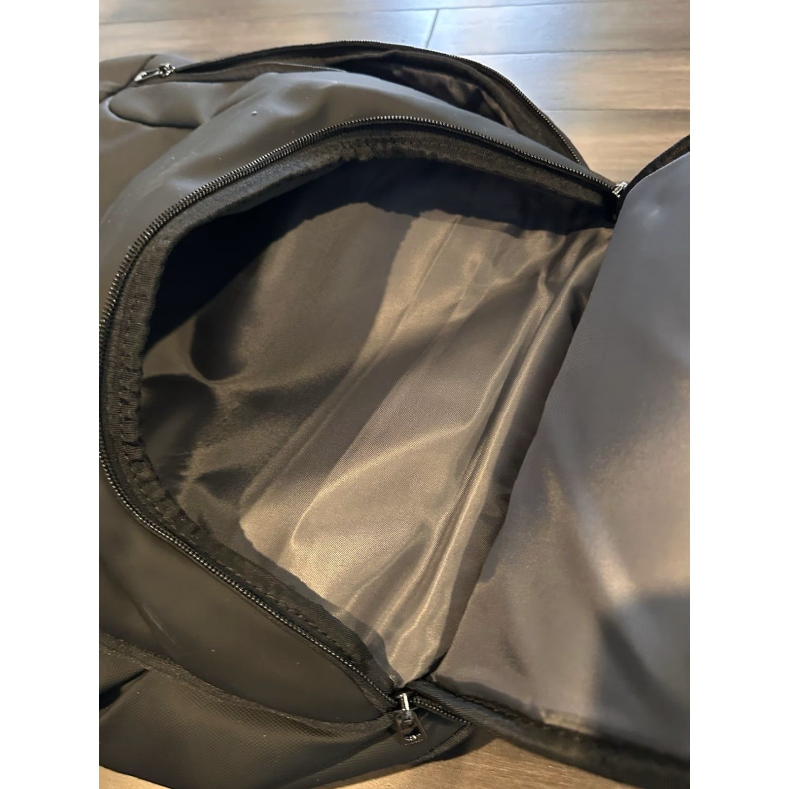 Vintage **Bange Business Commute Waterproof 15.6 Inch Backpack** User: **Business Commute Waterproof 15.6 Inch Bange Backpack** Size ONE SIZE - 3 Thumbnail