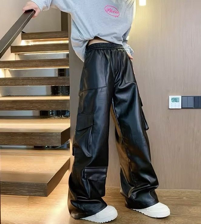 Japanese Brand × Vintage Multi-Pockets Black PU Leather Pants Size US 31 - 1 Thumbnail