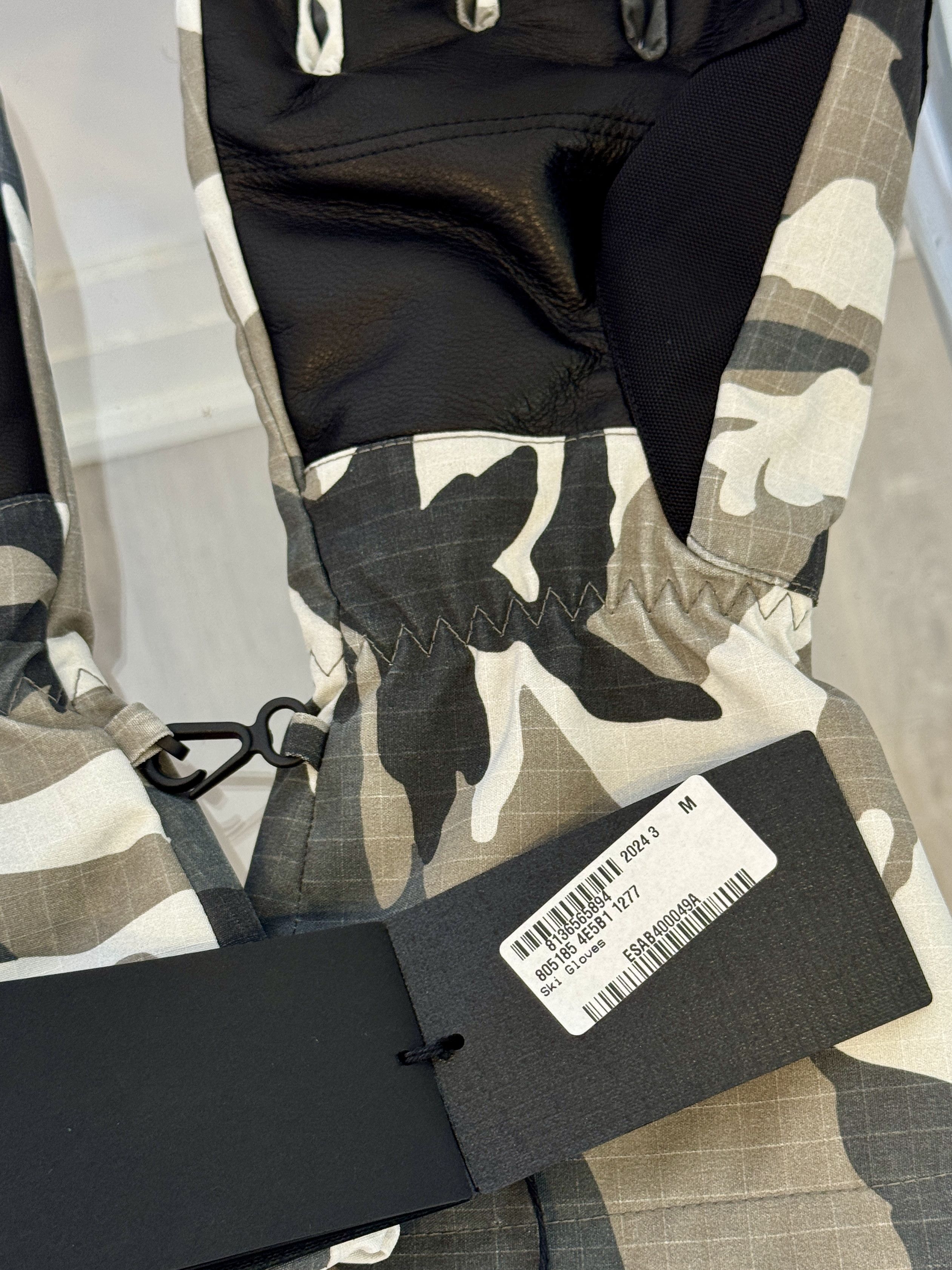 Balenciaga Ski Gloves Size ONE SIZE - 4 Thumbnail