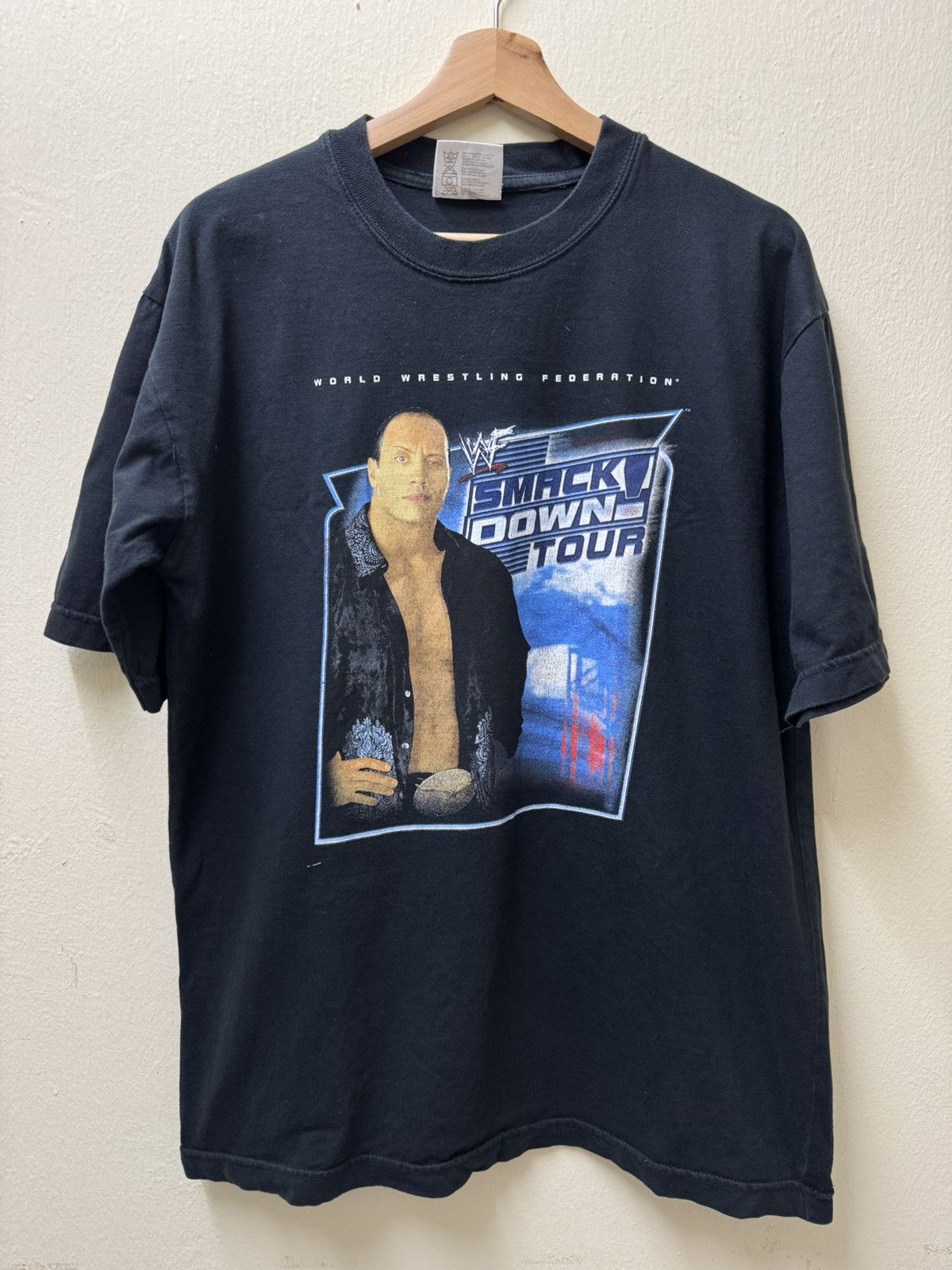 WWF vintage 2002 WWF (WWE) The Rock SmackDown Tour black T-shirt Size US L / EU 52-54 / 3 - 1 Thumbnail