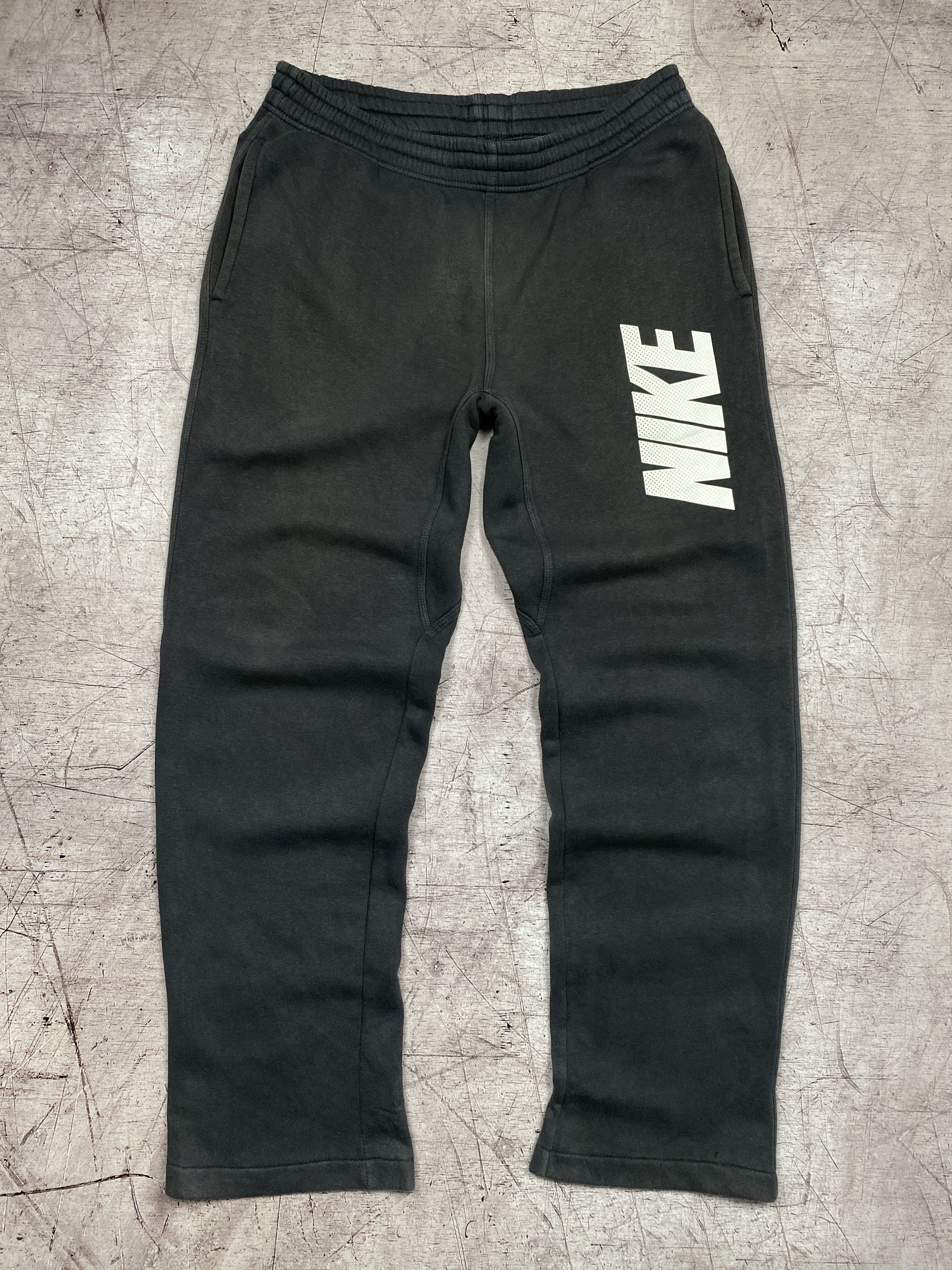 Nike × Vintage Nike Vintage Mens Sweatpants Baggy Track Pants Y2K Size US 34 / EU 50 - 1 Thumbnail