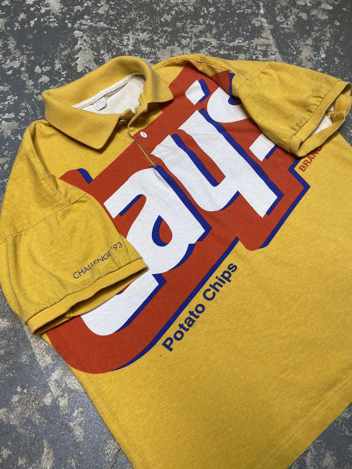 Vintage Vintage Lays Potato Chips Challenge 1993 Polo Tshirt Size US L / EU 52-54 / 3 - 11 Thumbnail