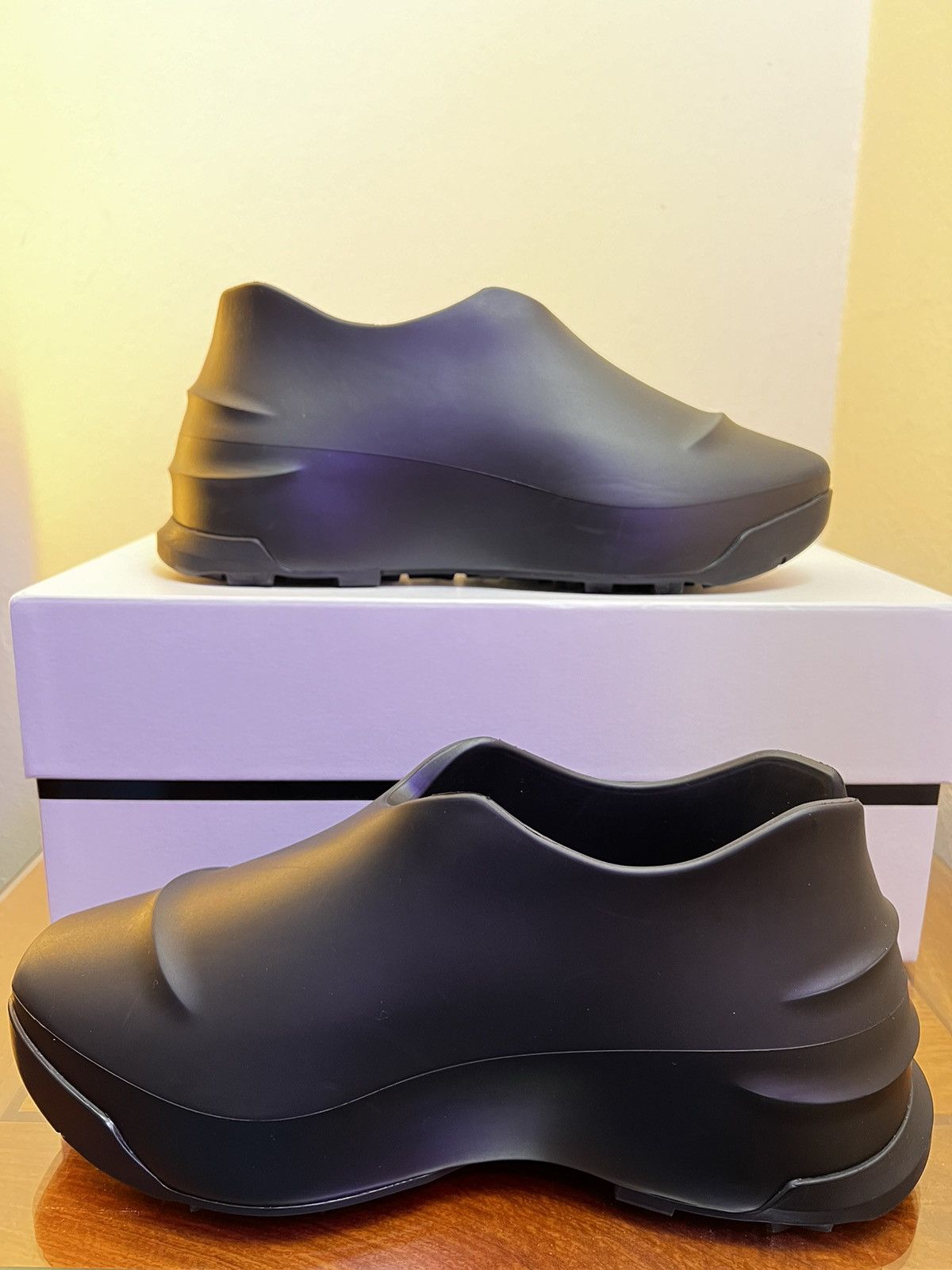 Givenchy × MMW Givenchy Monumental Mallow Show Low Shoes Size US 8 / EU 41 - 2 Thumbnail