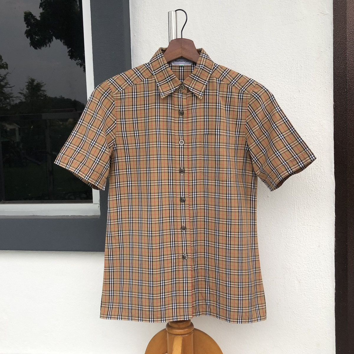 Burberry Vintage Burberrys Novacheck Women Short Sleeve Shirt Size S / US 4 / IT 40 - 2 Thumbnail