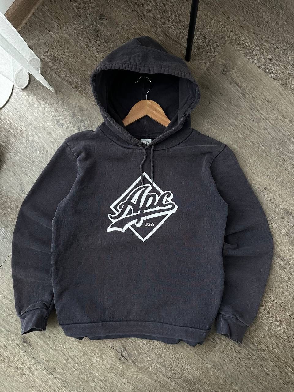 A.P.C. Vintage A.P.C. U.S. Faded Style Hoodie Black Graphic Logo Size US S / EU 44-46 / 1 - 11 Thumbnail