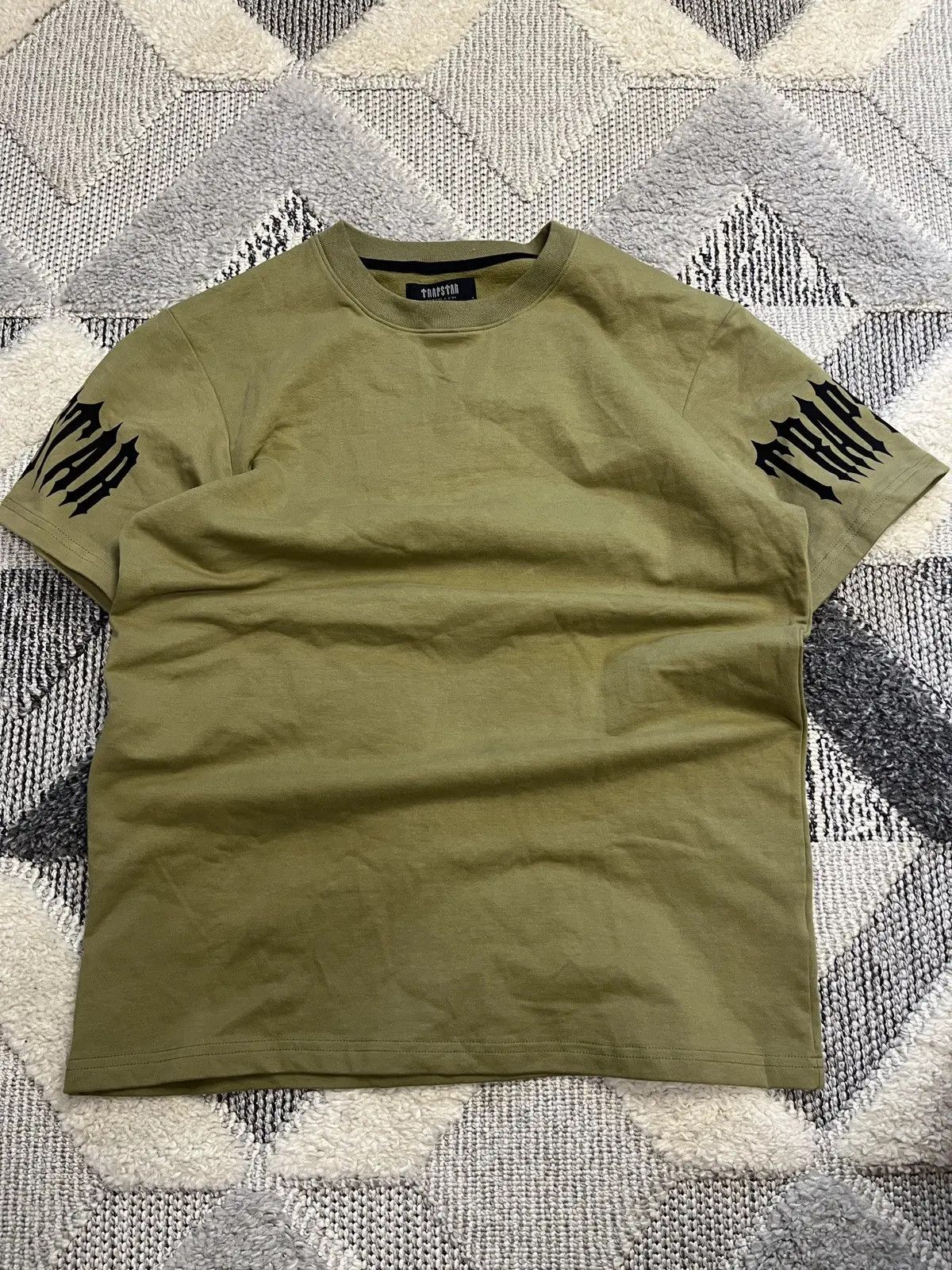Trapstar London Vintage Trapstar London Green Logo Sleeve T-Shirt Size L Size US L / EU 52-54 / 3 - 1 Thumbnail