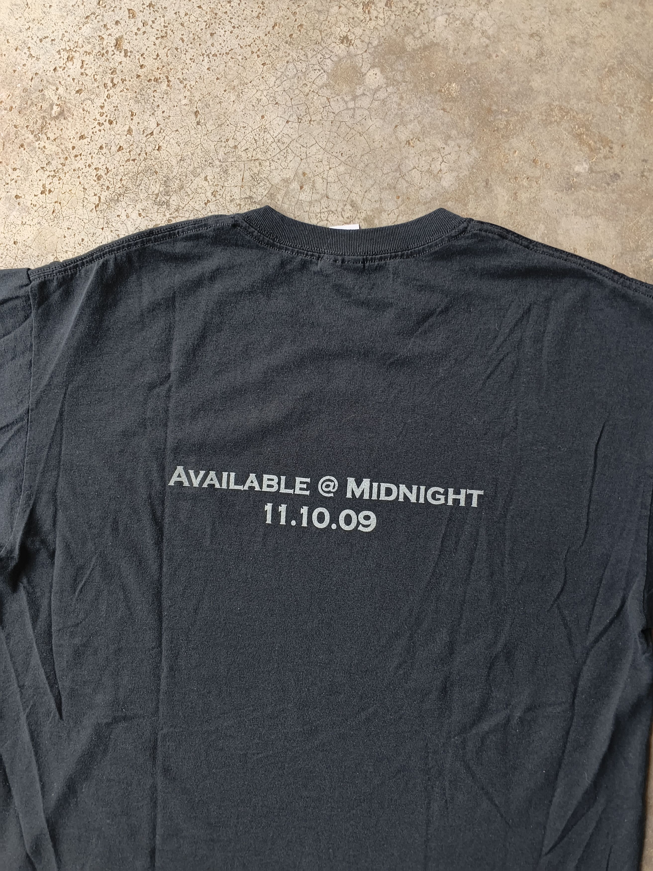 Vintage Vintage y2k Call of Duty Modern Warfare 2 promo game tee Size US L / EU 52-54 / 3 - 4 Thumbnail