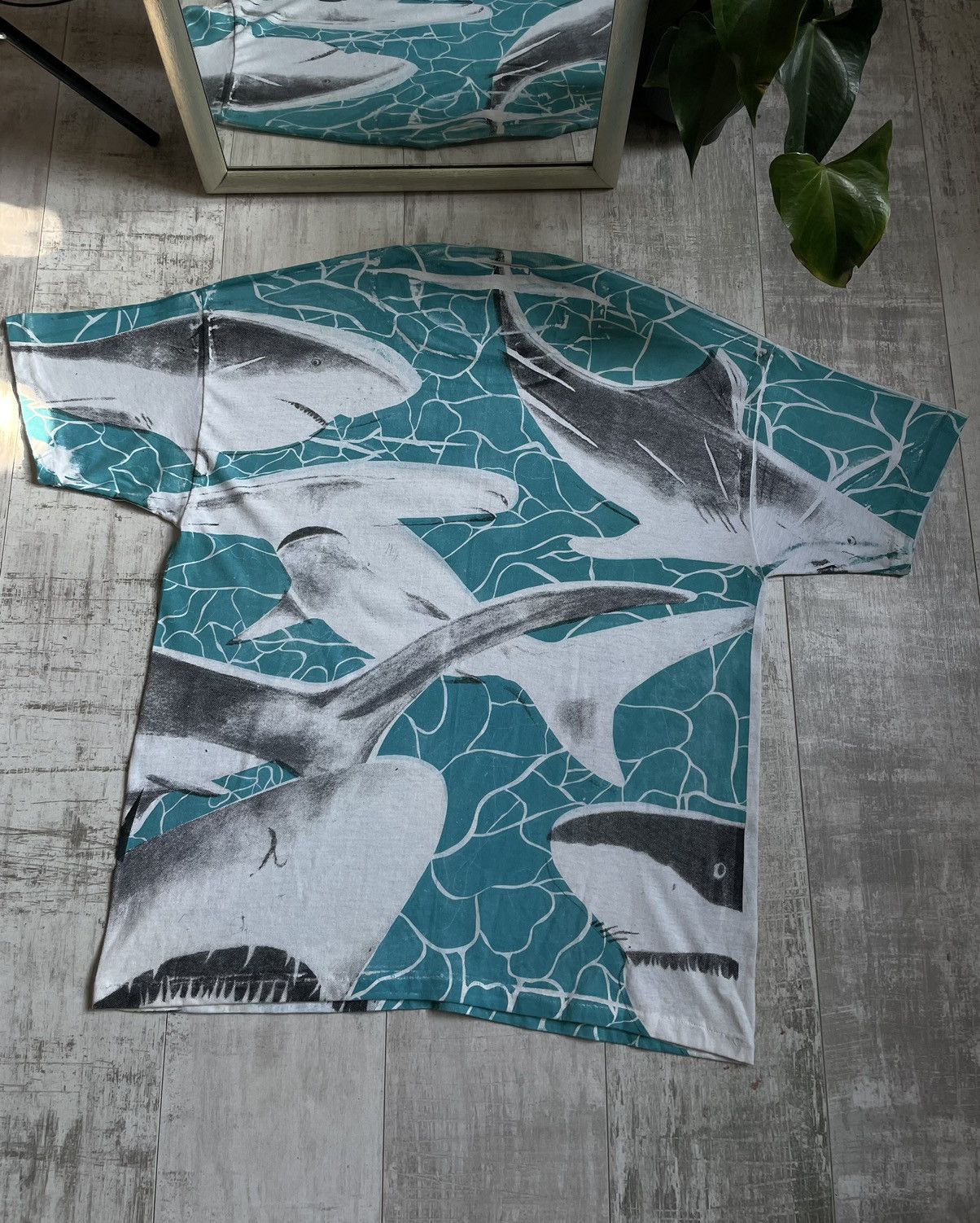 Vintage Vintage 90’s Hammerhead Shark T-Shirt Over Printed RARE Size US M / EU 48-50 / 2 - 2 Thumbnail