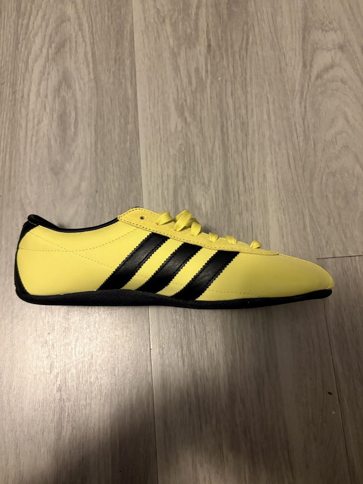 Adidas Adidas Tokyo Yellow Size US 8.5 / EU 41-42 - 6 Thumbnail