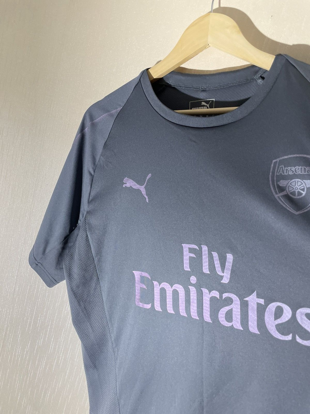 Puma Puma Arsenal 2017 soccer jersey Size US XL / EU 56 / 4 - 4 Thumbnail