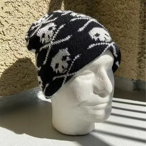 Other y2k skull print black beanie Size ONE SIZE - 3 Thumbnail