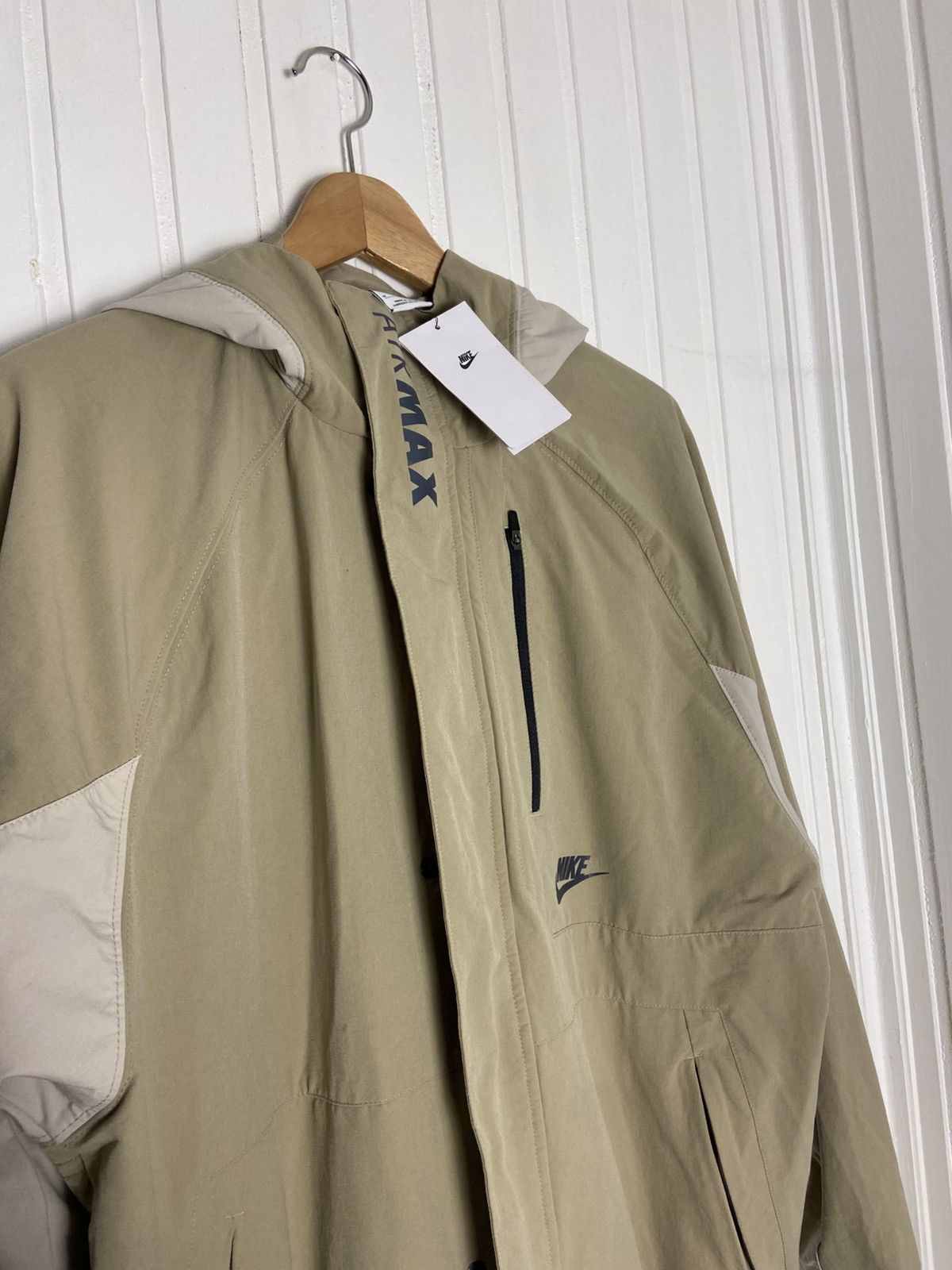 Nike New Nike Air Max Woven Jacket Size M Rare Stone Size US M / EU 48-50 / 2 - 3 Thumbnail