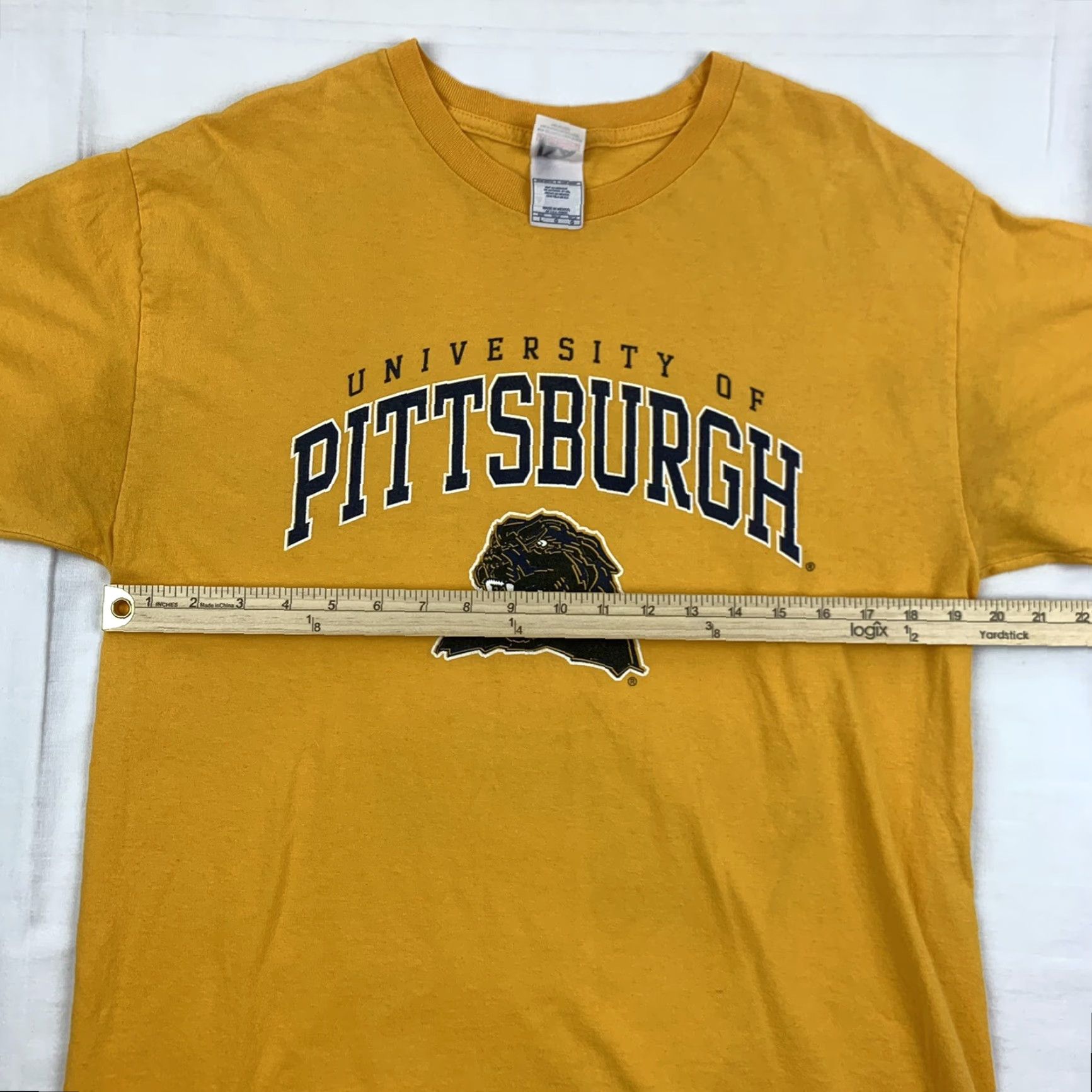 Vintage VINTAGE University of Pittsburgh T Shirt Mens Adult Large Yellow College Y2K USA University Pittsburgh Shirt Size US L / EU 52-54 / 3 - 6 Thumbnail