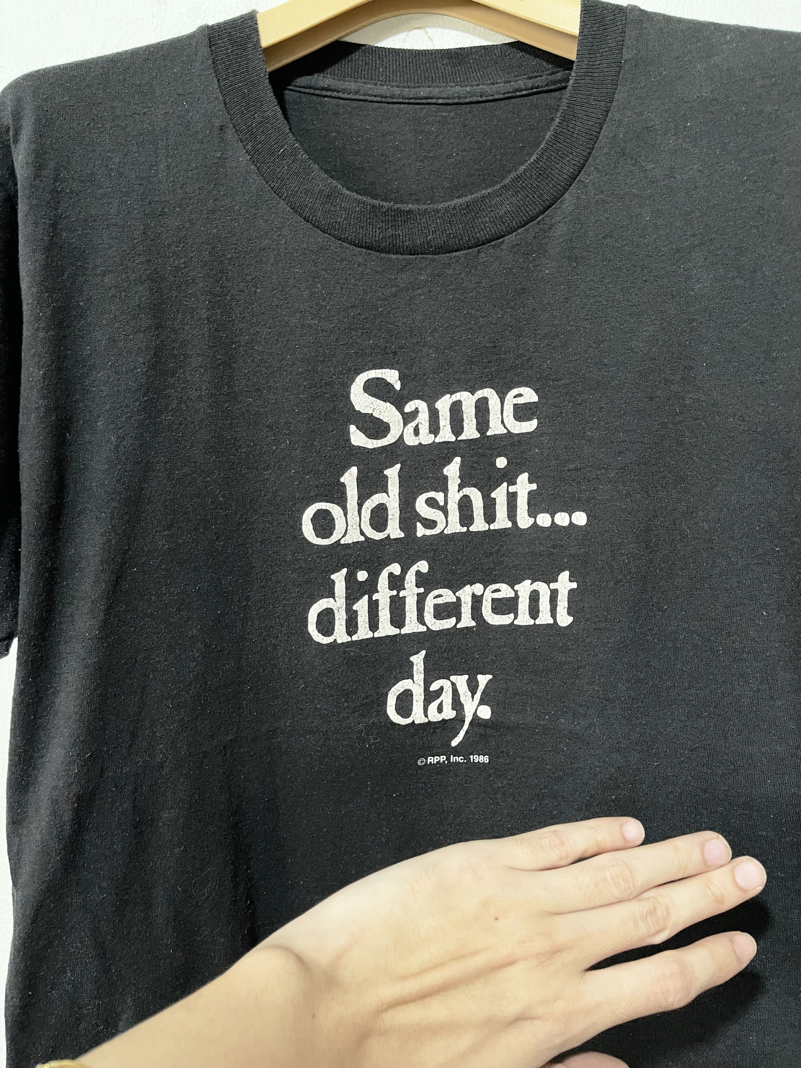 Band Tees × Vintage Vintage 80s "Same Old Shit Different Day" Tee Size US M / EU 48-50 / 2 - 2 Thumbnail