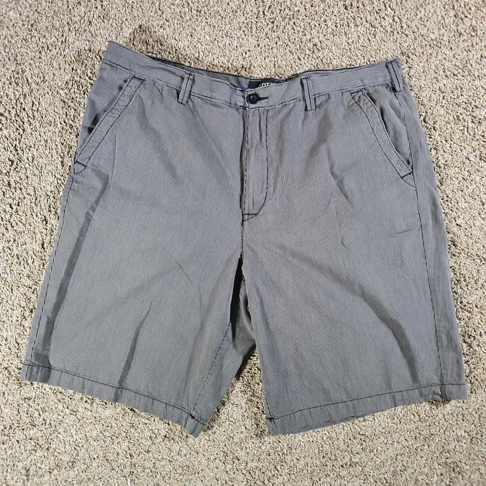 Apt. 9 Apt 9 Sz 40 Striped Shorts Size US 40 / EU 56 - 1 Thumbnail