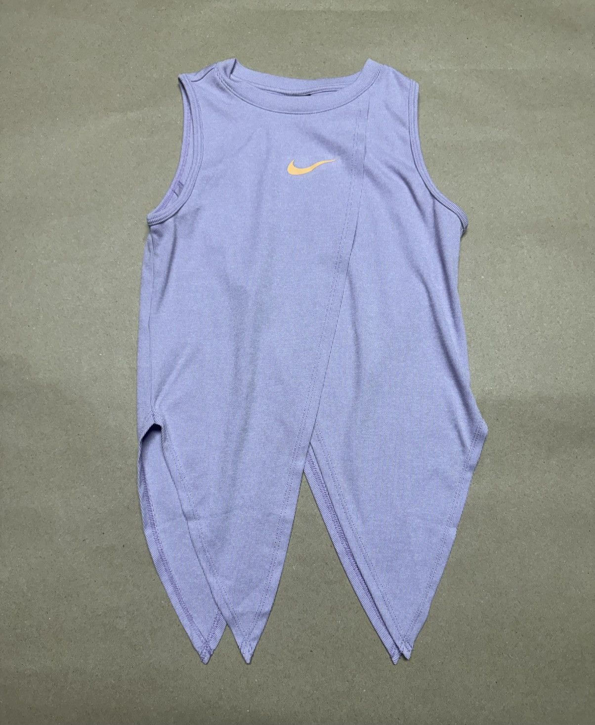 Nike Nike Casual Fashion Women’s Workout Shirt Purple sz S Small Size S / US 4 / IT 40 - 1 Thumbnail